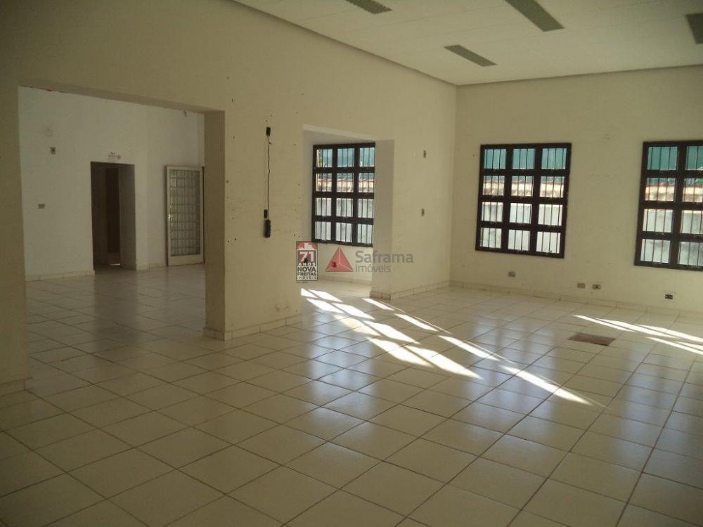 Alugar Comercial / Salão em Pindamonhangaba apenas R$ 5.200,00 - Foto 3 Alugar Comercial / Salão em Pindamonhangaba apenas R$ 5.200,00 - Foto 3