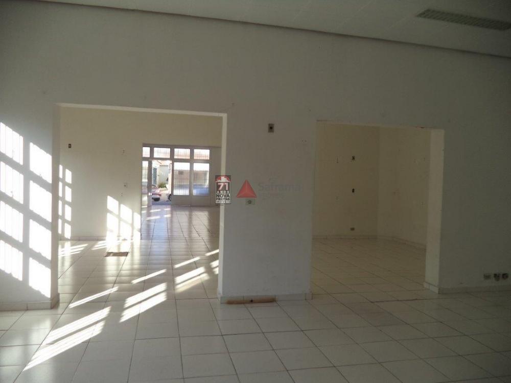 Alugar Comercial / Salão em Pindamonhangaba apenas R$ 5.200,00 - Foto 8 Alugar Comercial / Salão em Pindamonhangaba apenas R$ 5.200,00 - Foto 8