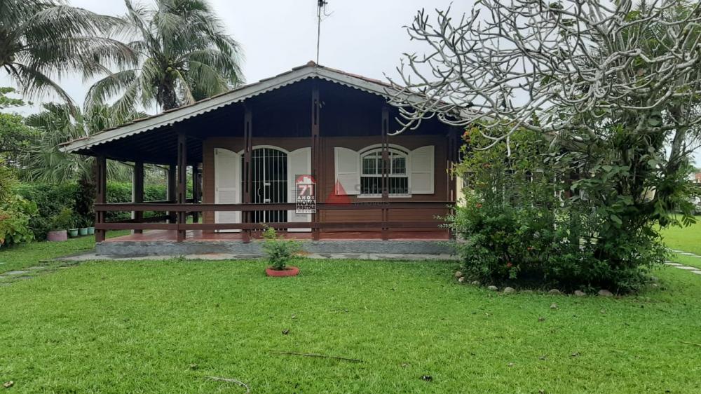 Casa / Padrão em Caraguatatuba , Comprar por R$1.000.000,00