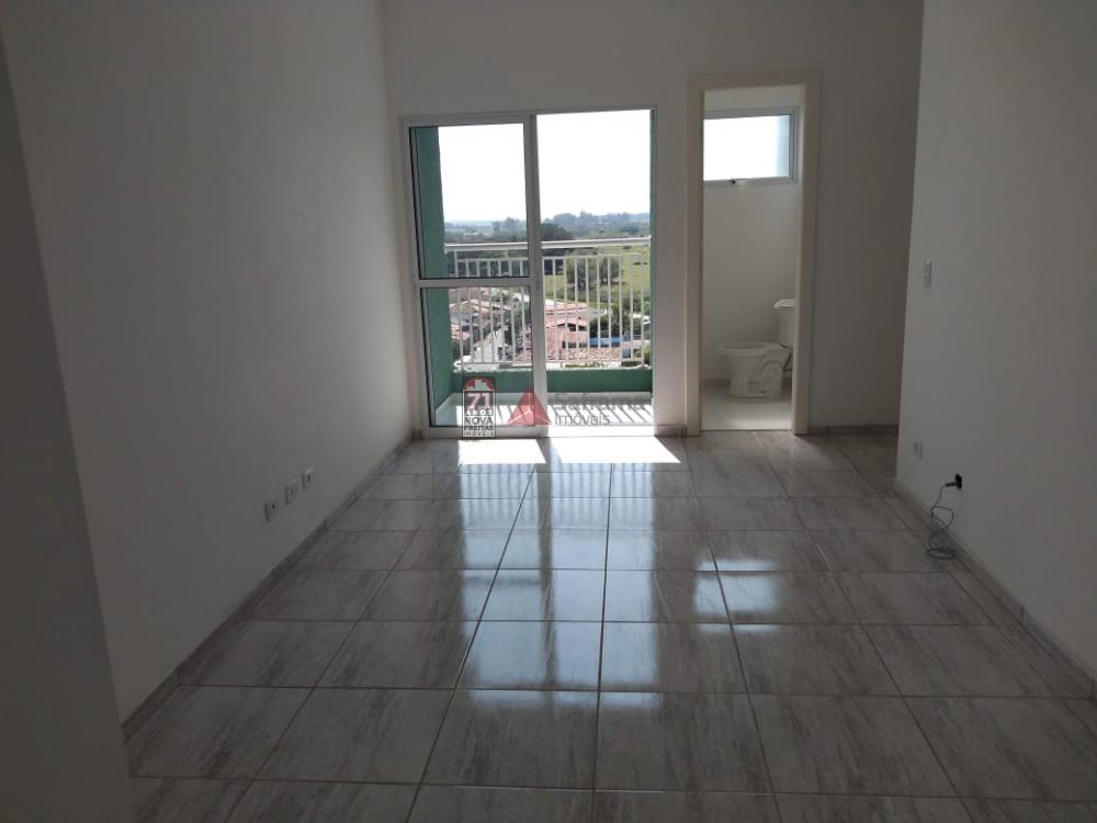 Apartamento / Padrão em Pindamonhangaba , Comprar por R$200.000,00