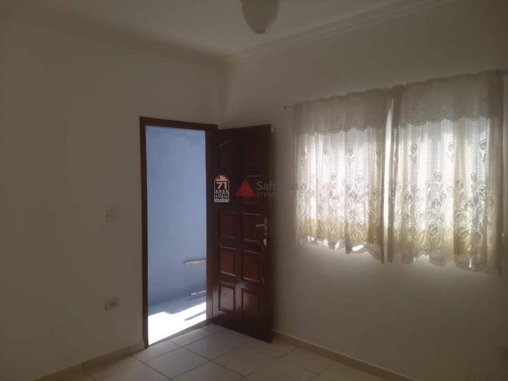 Alugar Casa / Padrão em Pindamonhangaba R$ 700,00 - Foto 4 Alugar Casa / Padrão em Pindamonhangaba R$ 700,00 - Foto 4