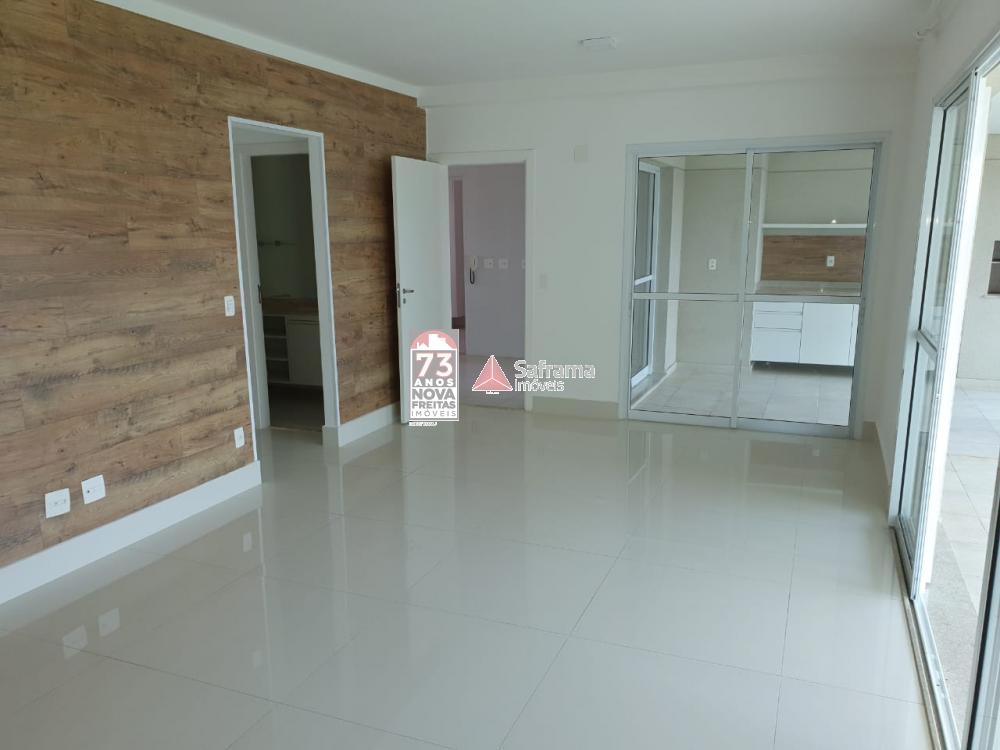 Apartamento / Padrão em São José dos Campos 