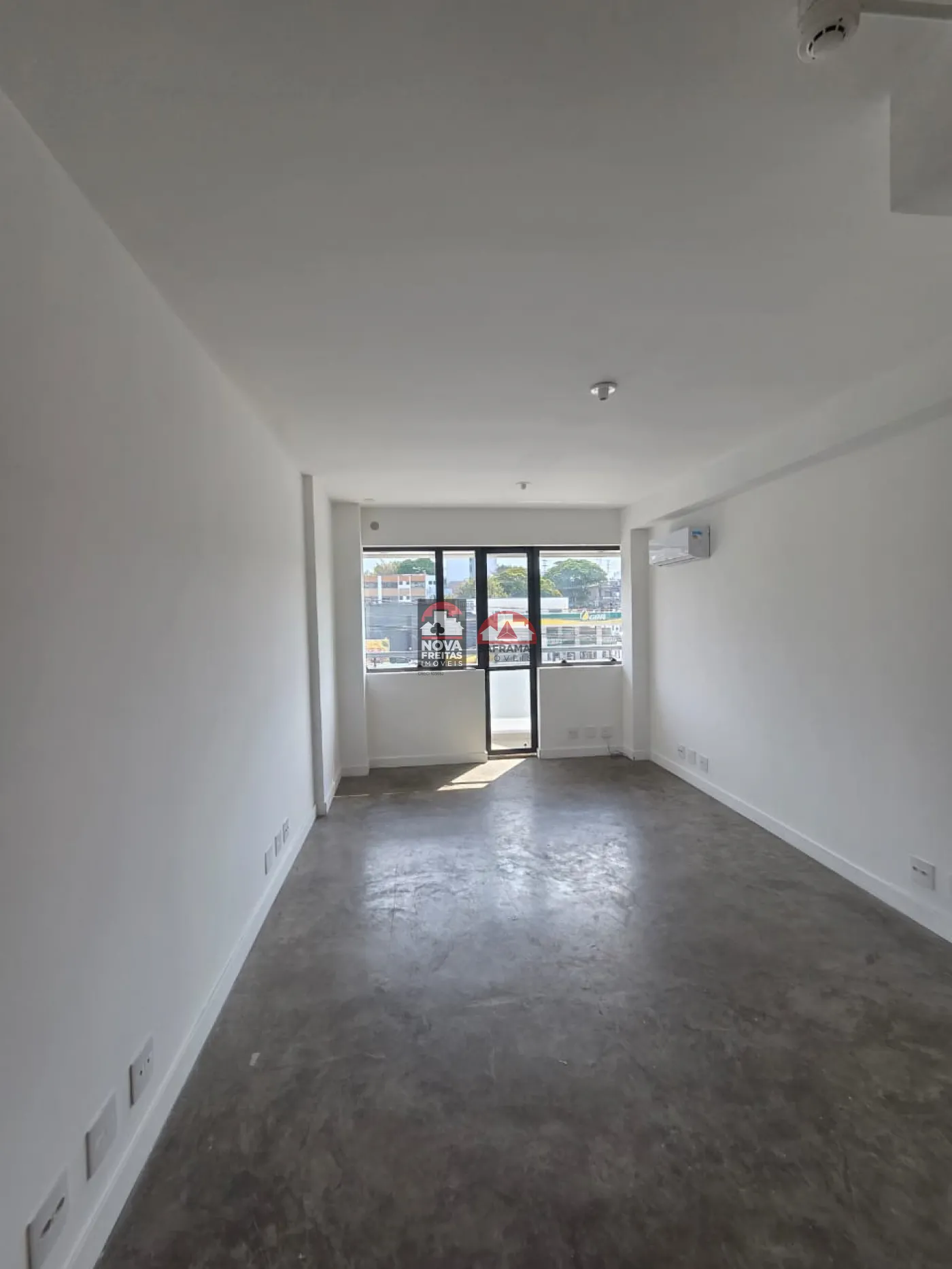 Alugar Comercial / Sala em condomínio em São José dos Campos R$ 1.400,00 - Foto 2