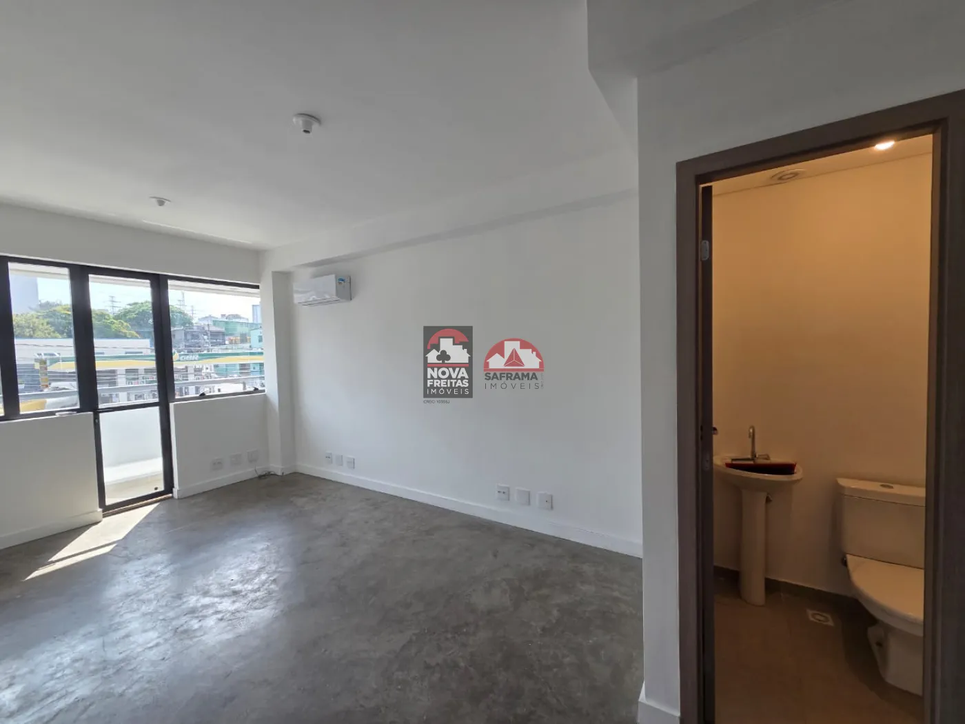 Alugar Comercial / Sala em condomínio em São José dos Campos R$ 1.400,00 - Foto 3