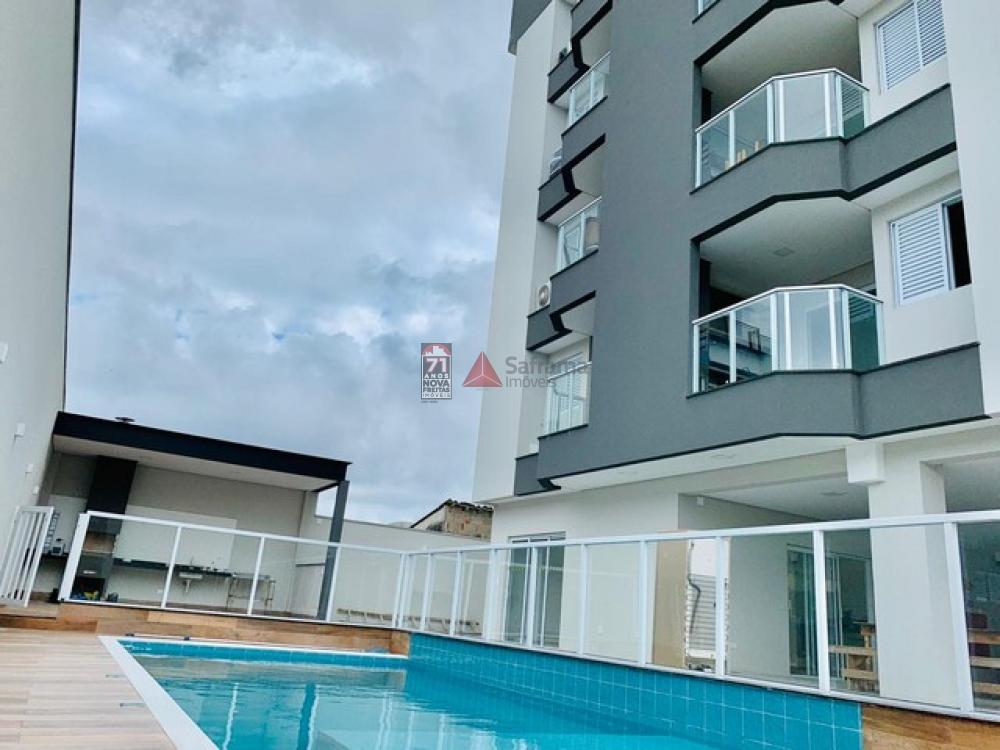 Apartamento / Padrão em Ubatuba , Comprar por R$900.000,00
