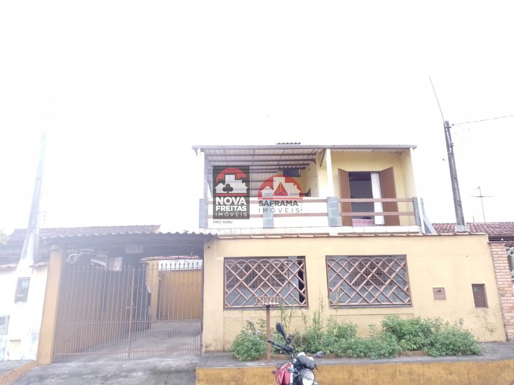 Casa / Sobrado Padrão em Caraguatatuba Alugar por R$1.650,00
