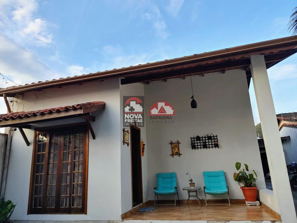 Casa / Padrão em Caraguatatuba Alugar por R$5.000,00