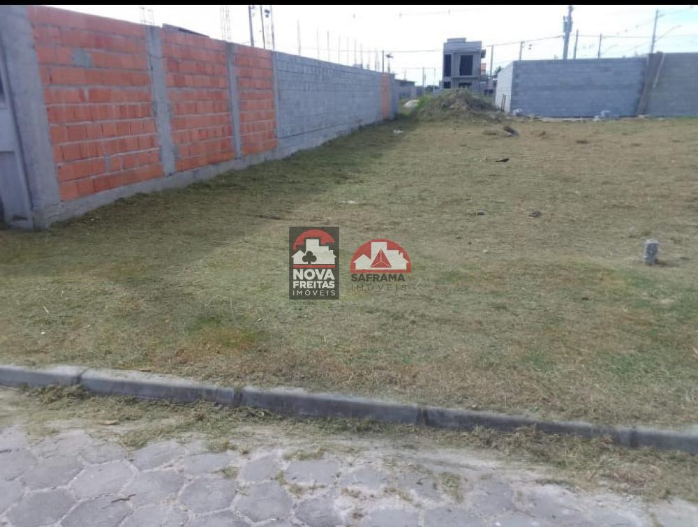 Terreno / Padrão em Condomínio em Caraguatatuba , Comprar por R$125.000,00