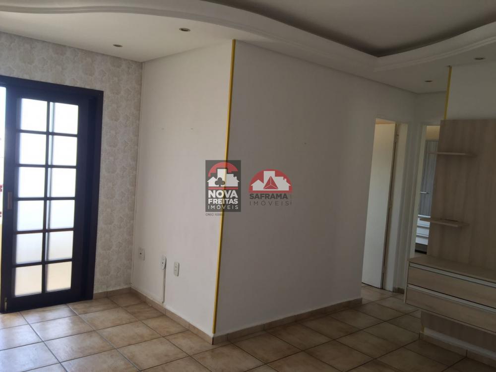 Apartamento / Padrão em Taubaté , Comprar por R$250.000,00
