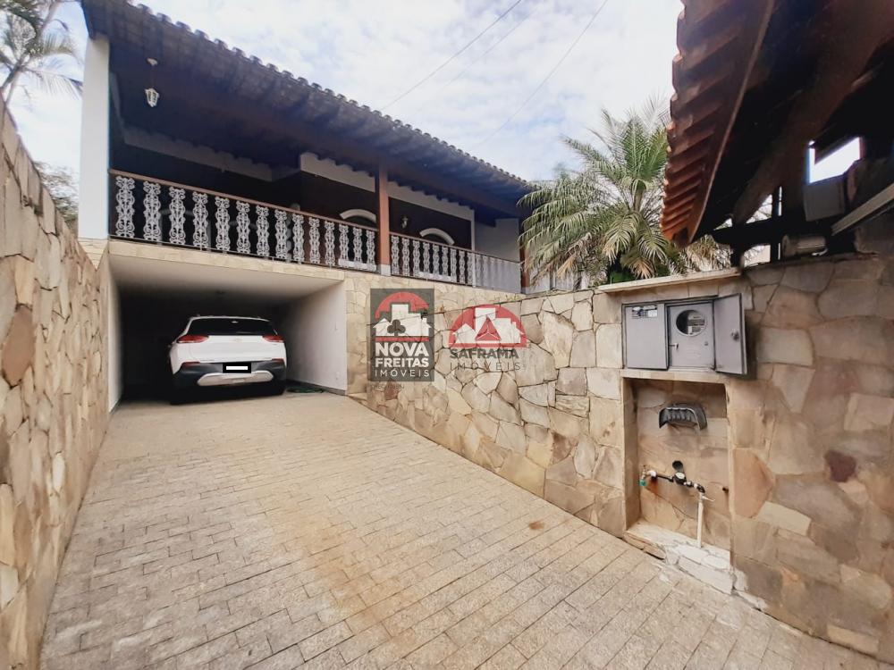 Casa / Padrão em Pindamonhangaba , Comprar por R$795.000,00