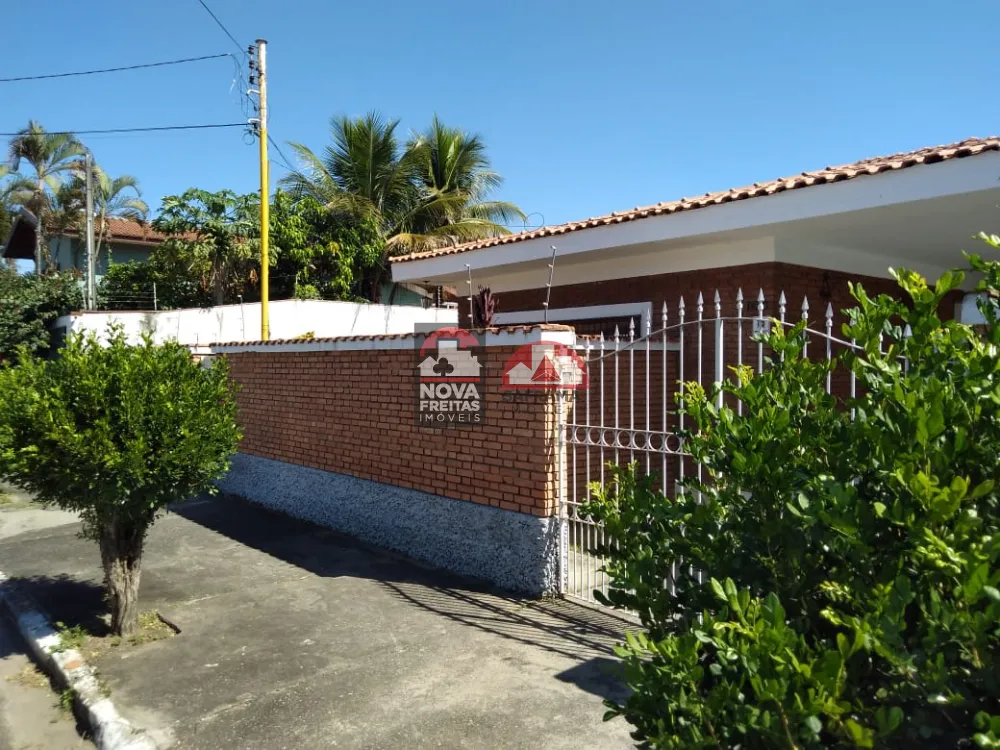 Casa / Padrão em Pindamonhangaba , Comprar por R$1.000.000,00