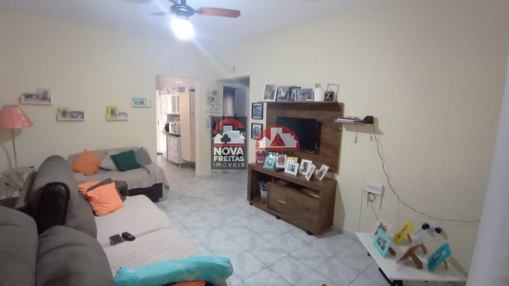 Casa / Padrão em Caraguatatuba Alugar por R$2.250,00