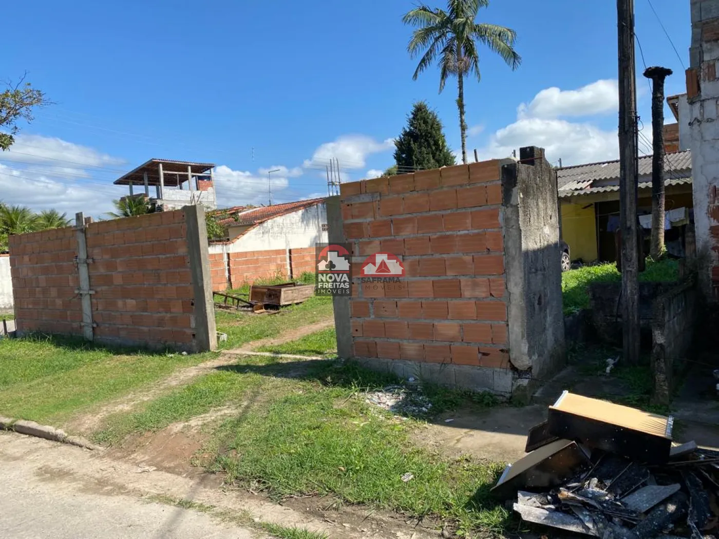 Casa / Edícula em Caraguatatuba , Comprar por R$320.000,00