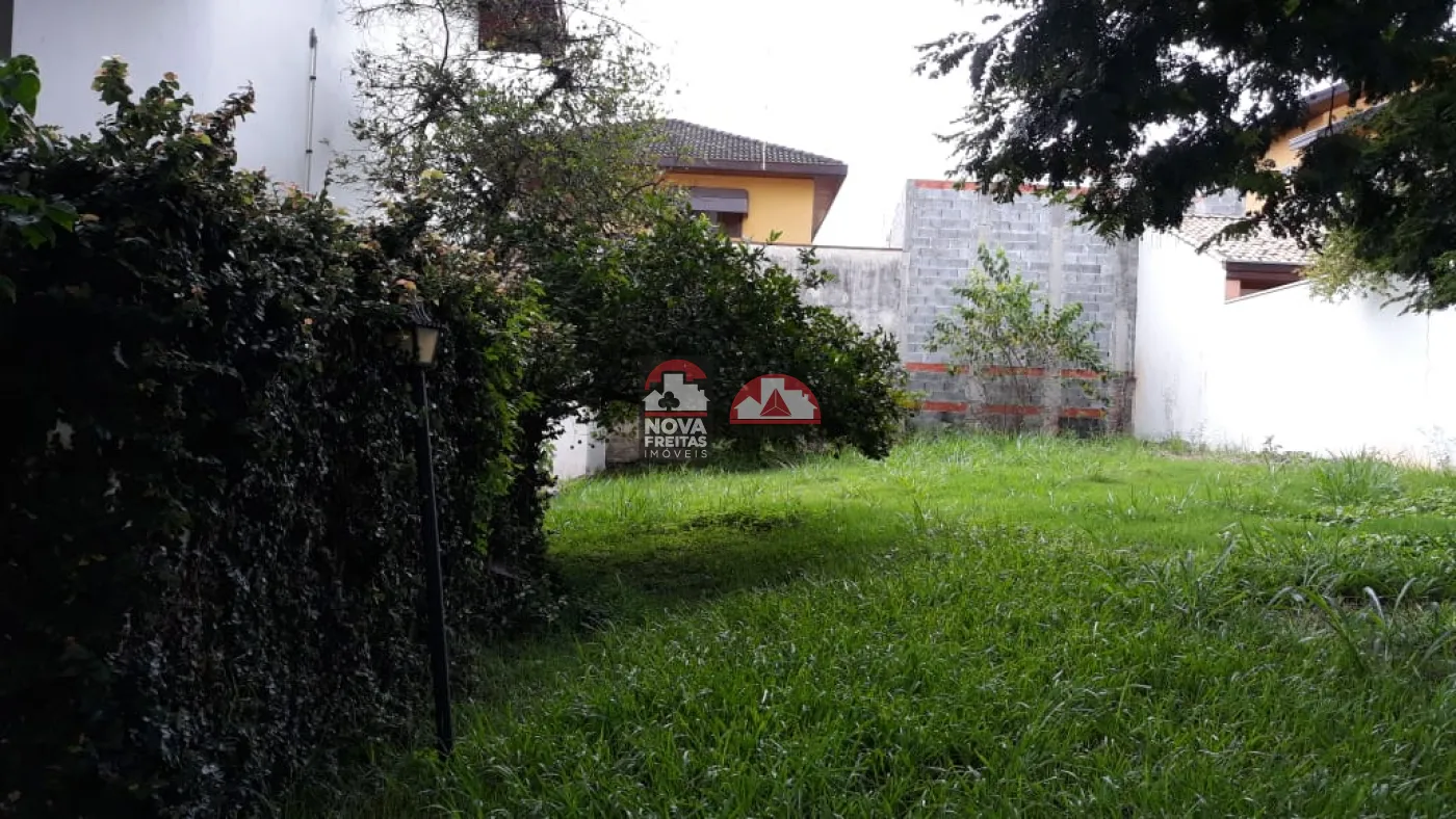 Terreno / Padrão em Condomínio em Caçapava , Comprar por R$220.000,00