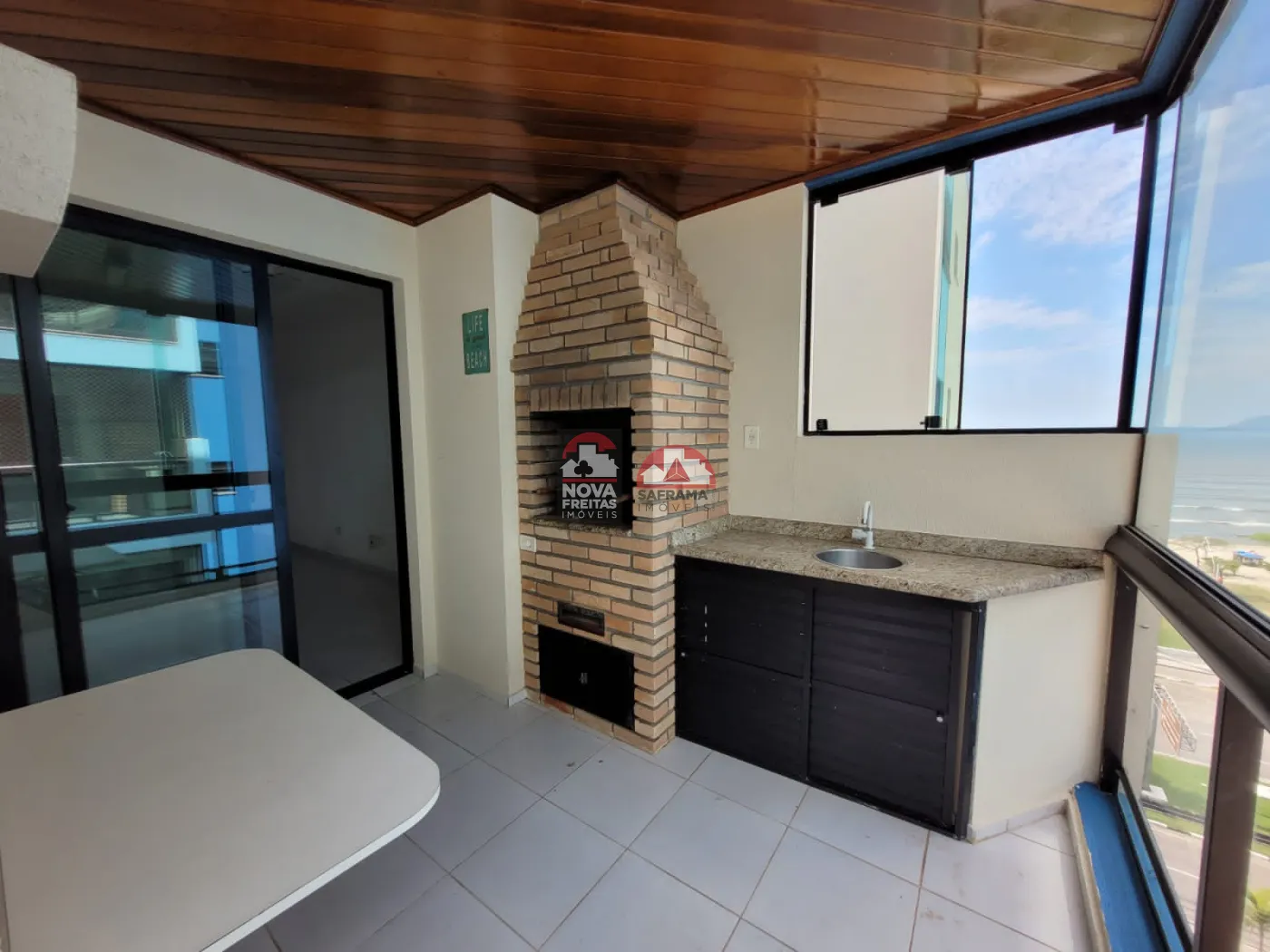 Apartamento / Padrão em Caraguatatuba , Comprar por R$580.000,00