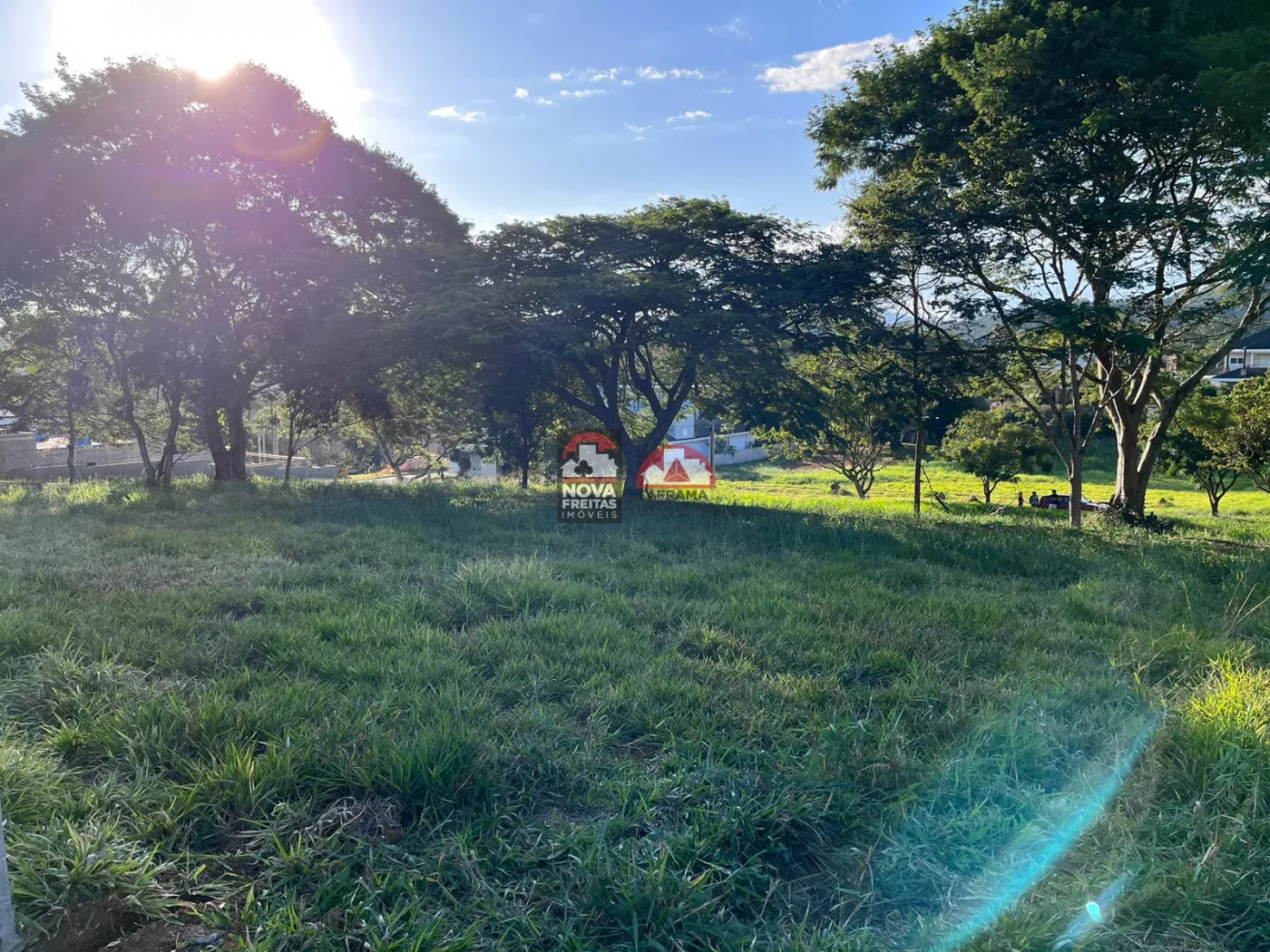 Terreno / Padrão em Condomínio em Jambeiro , Comprar por R$420.000,00