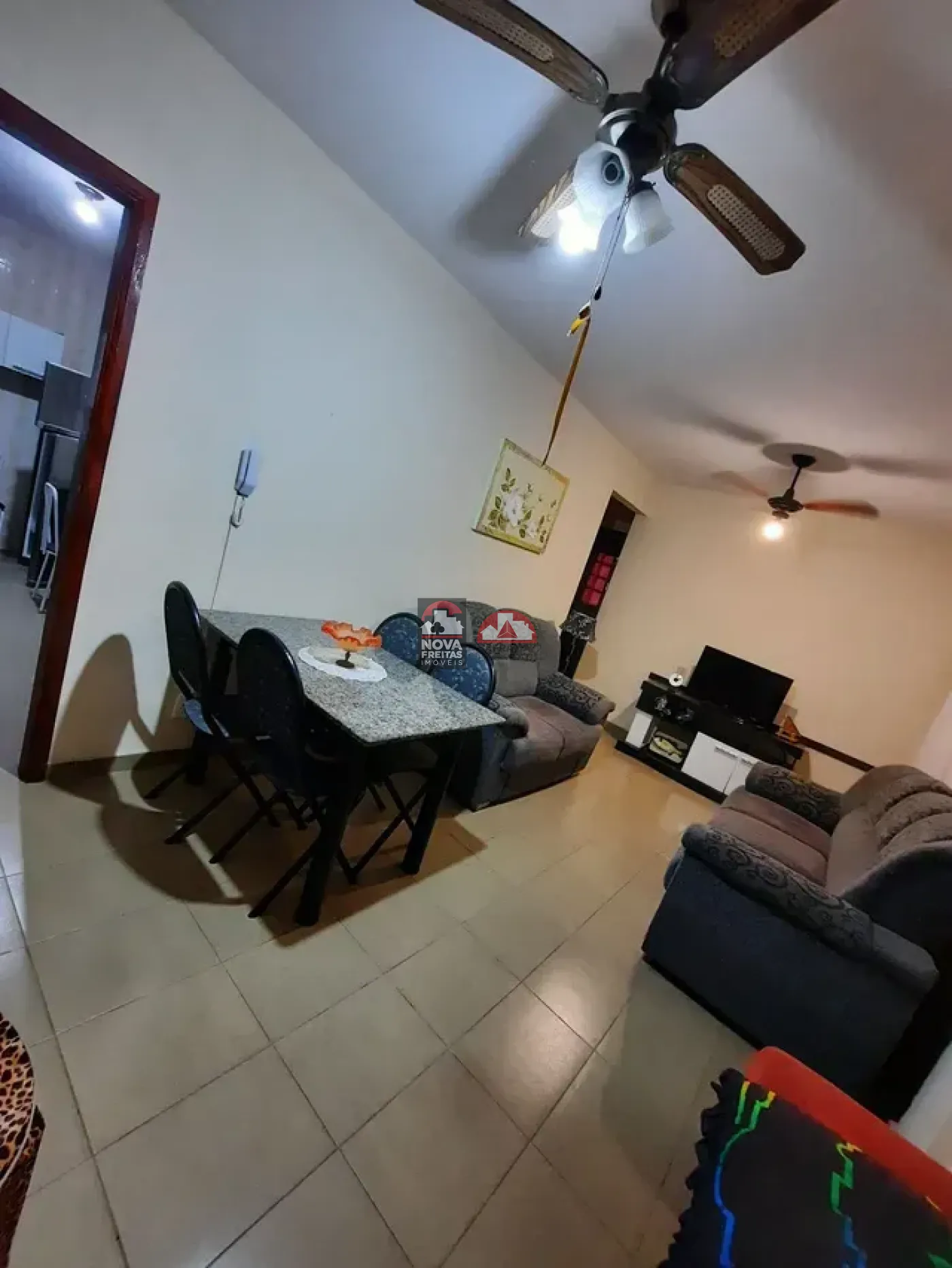 Apartamento / Padrão em Caraguatatuba , Comprar por R$320.000,00