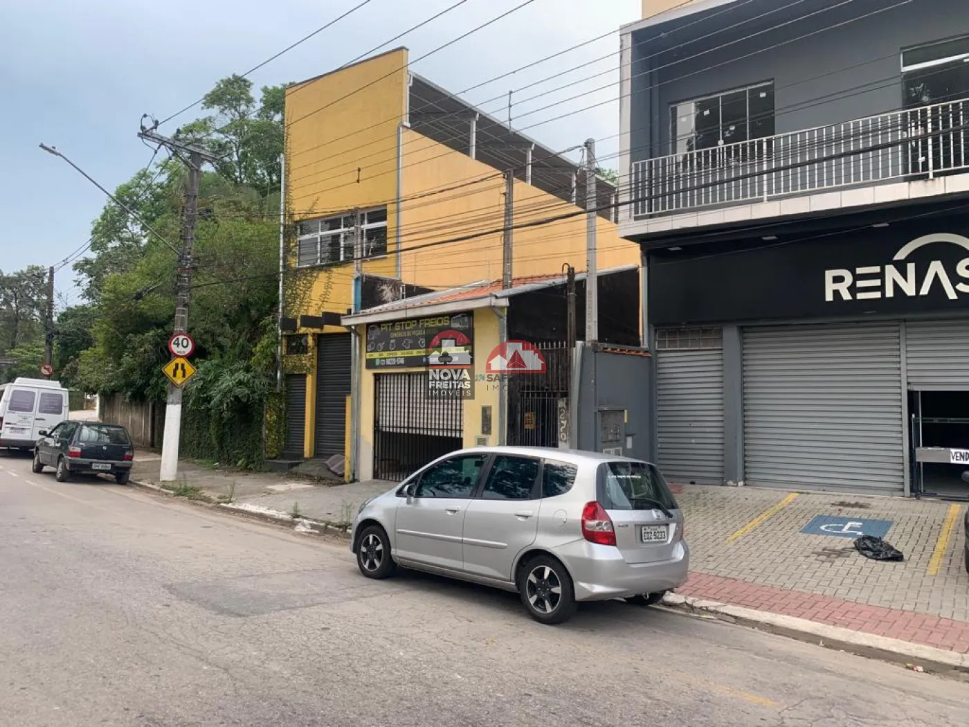 Comercial / Ponto em Jacareí , Comprar por R$319.150,00