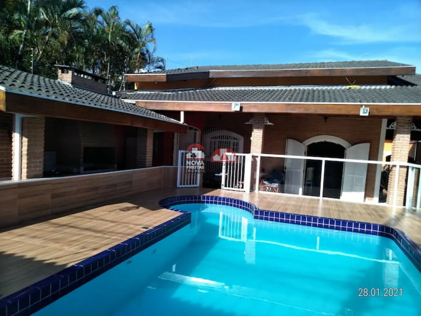 Casa / Padrão em Caraguatatuba , Comprar por R$1.000.000,00