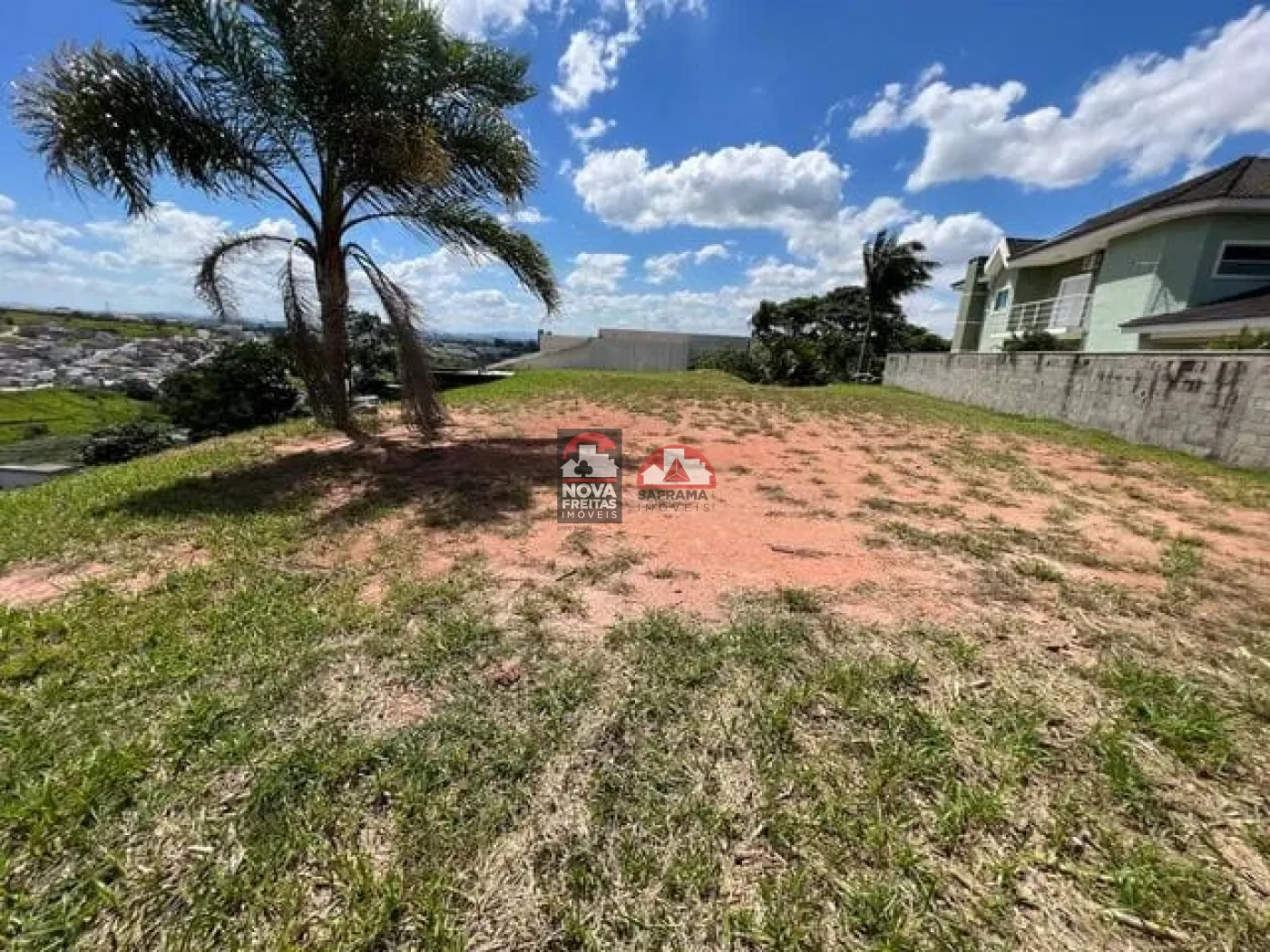 Terreno / Padrão em Condomínio em Jacareí , Comprar por R$1.383.000,00