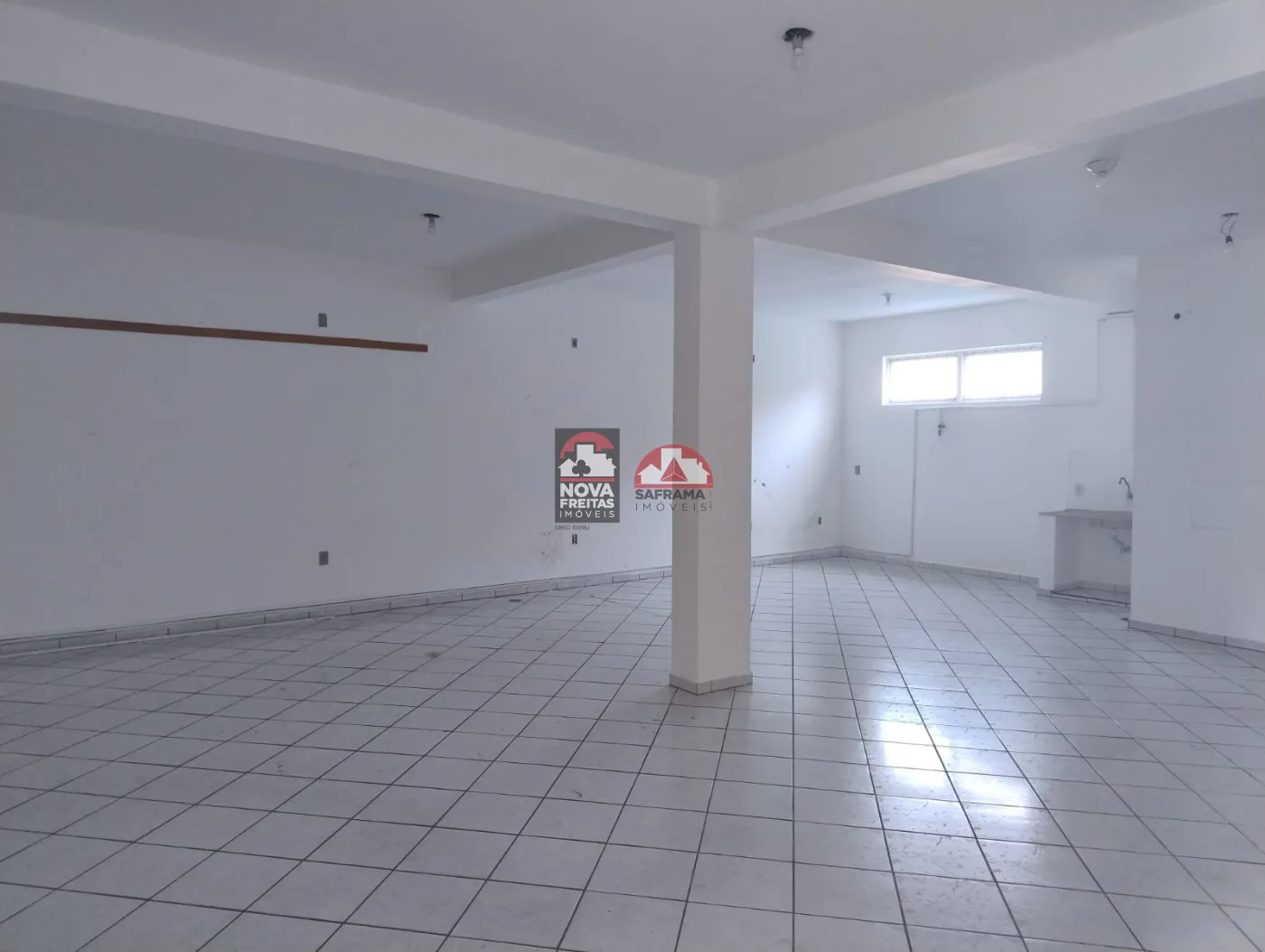 Alugar Comercial / Loja em Pindamonhangaba R$ 3.000,00 - Foto 14