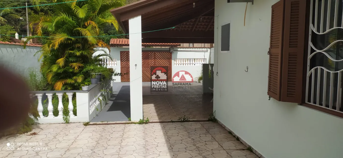 Casa / Padrão em Caraguatatuba Alugar por R$3.700,00