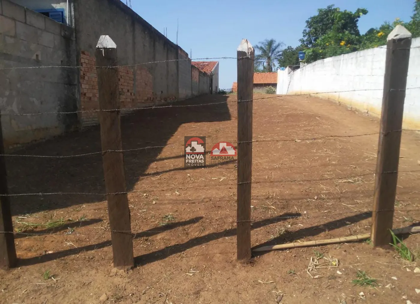 Terreno / Padrão em Pindamonhangaba , Comprar por R$70.000,00
