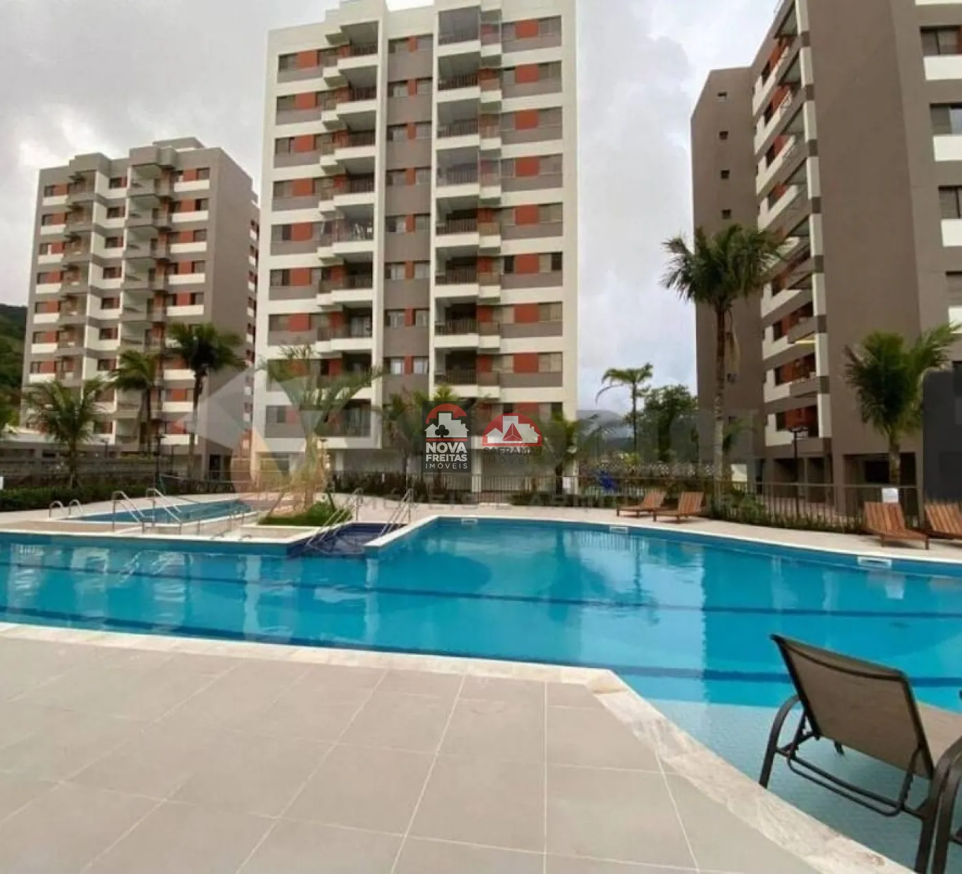 Apartamento / Padrão em Caraguatatuba Alugar por R$2.300,00