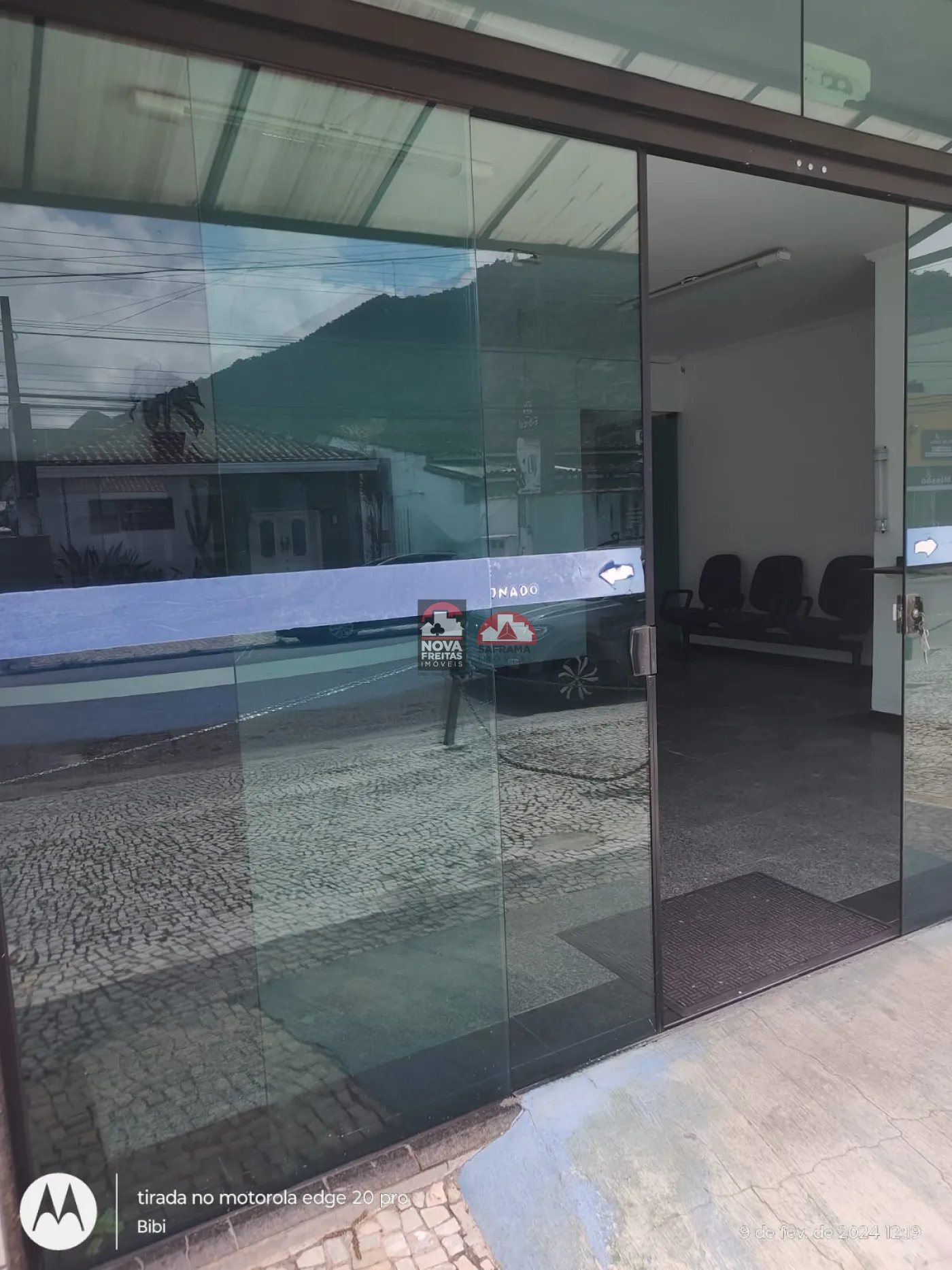 Comercial / Salão em Caraguatatuba Alugar por R$12.000,00