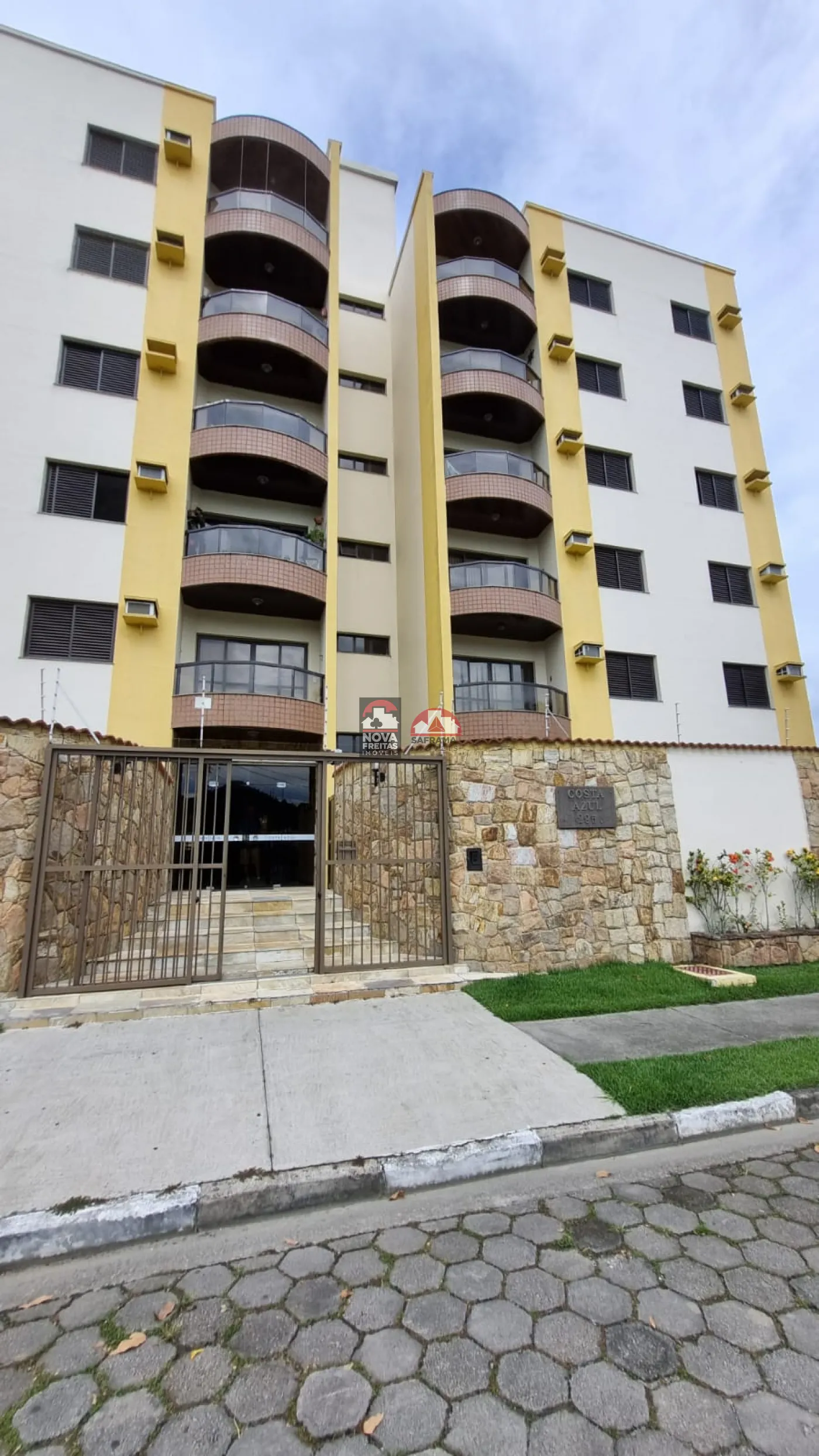Apartamento / Padrão em Caraguatatuba , Comprar por R$580.000,00