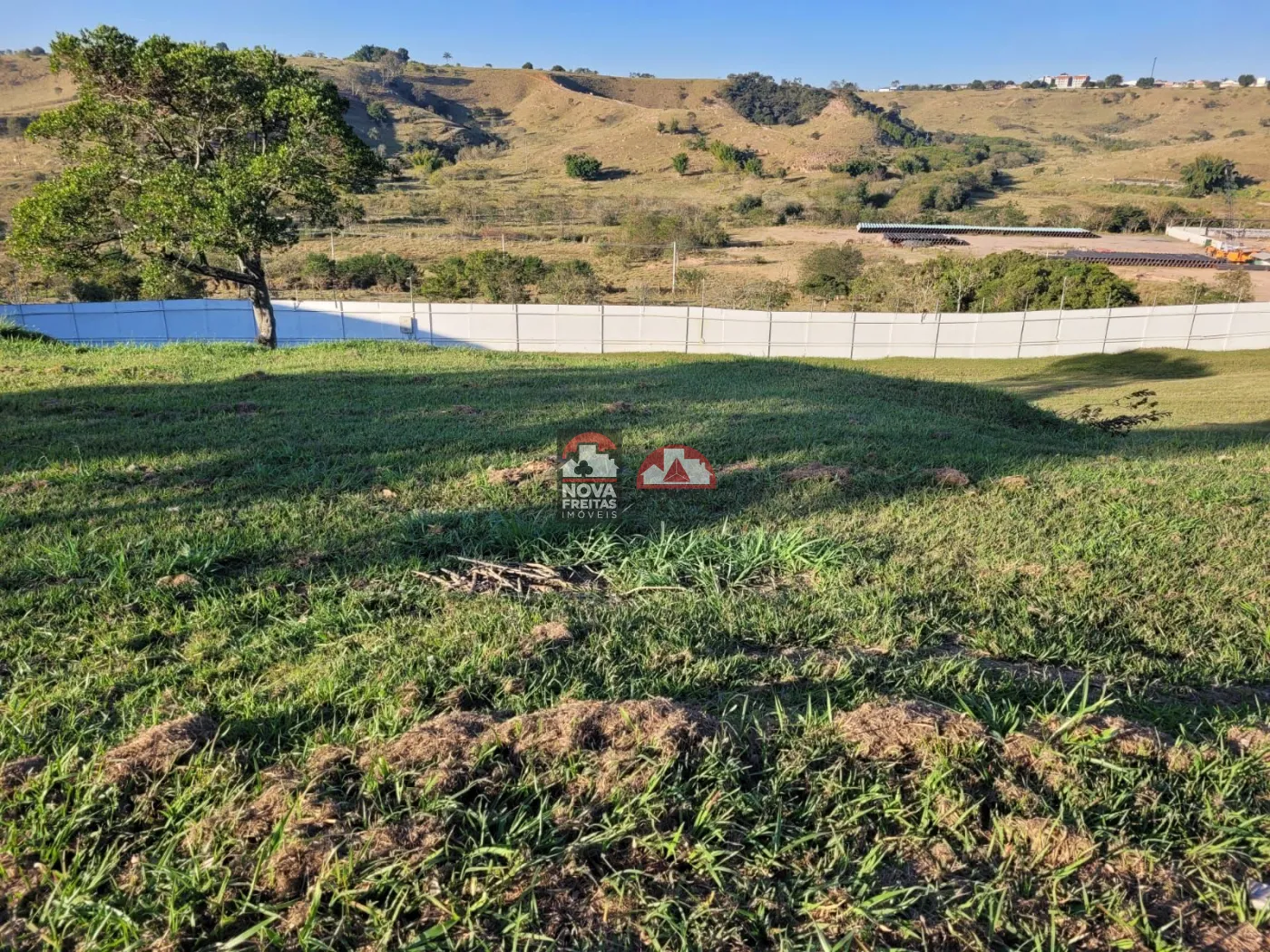 Terreno / Padrão em Condomínio em Jacareí , Comprar por R$780.000,00