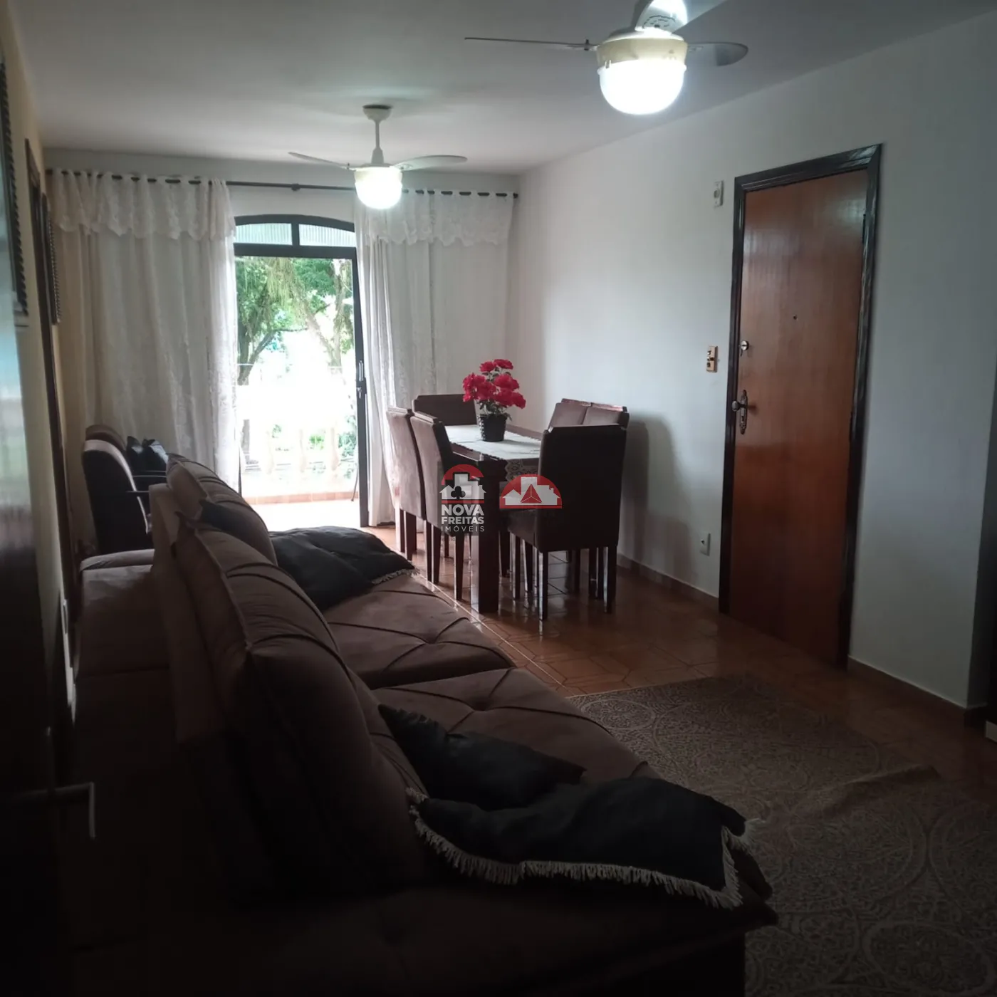 Apartamento / Padrão em Pindamonhangaba , Comprar por R$320.000,00