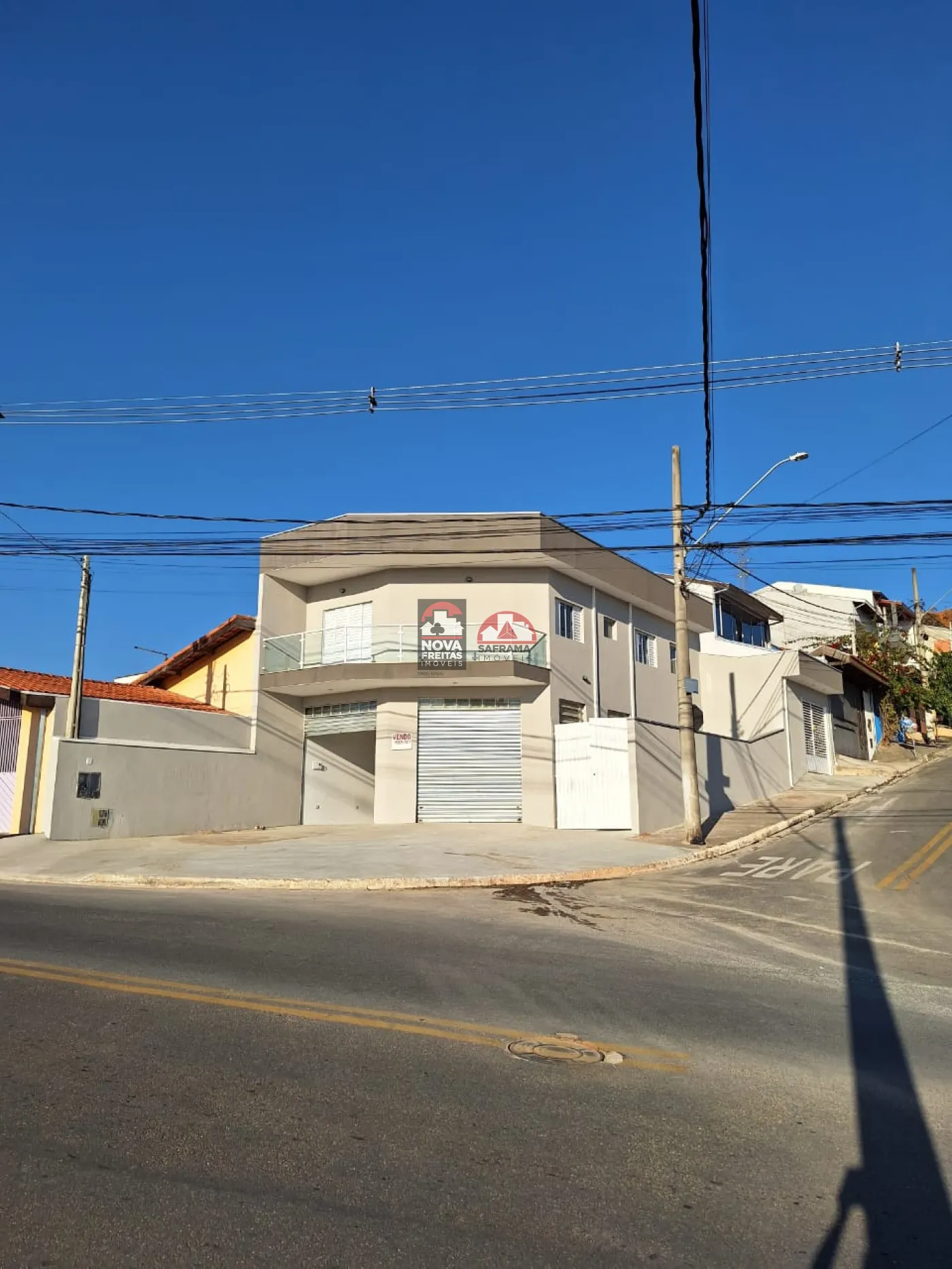Casa / Sobrado com ponto Comercial em São José dos Campos , Comprar por R$725.000,00