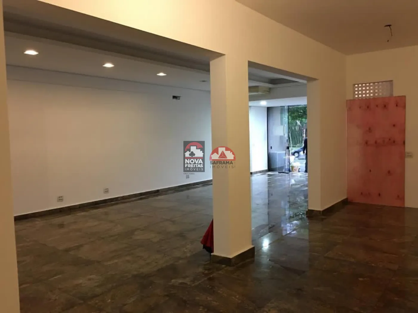 Comercial / Loja em São José dos Campos Alugar por R$20.000,00