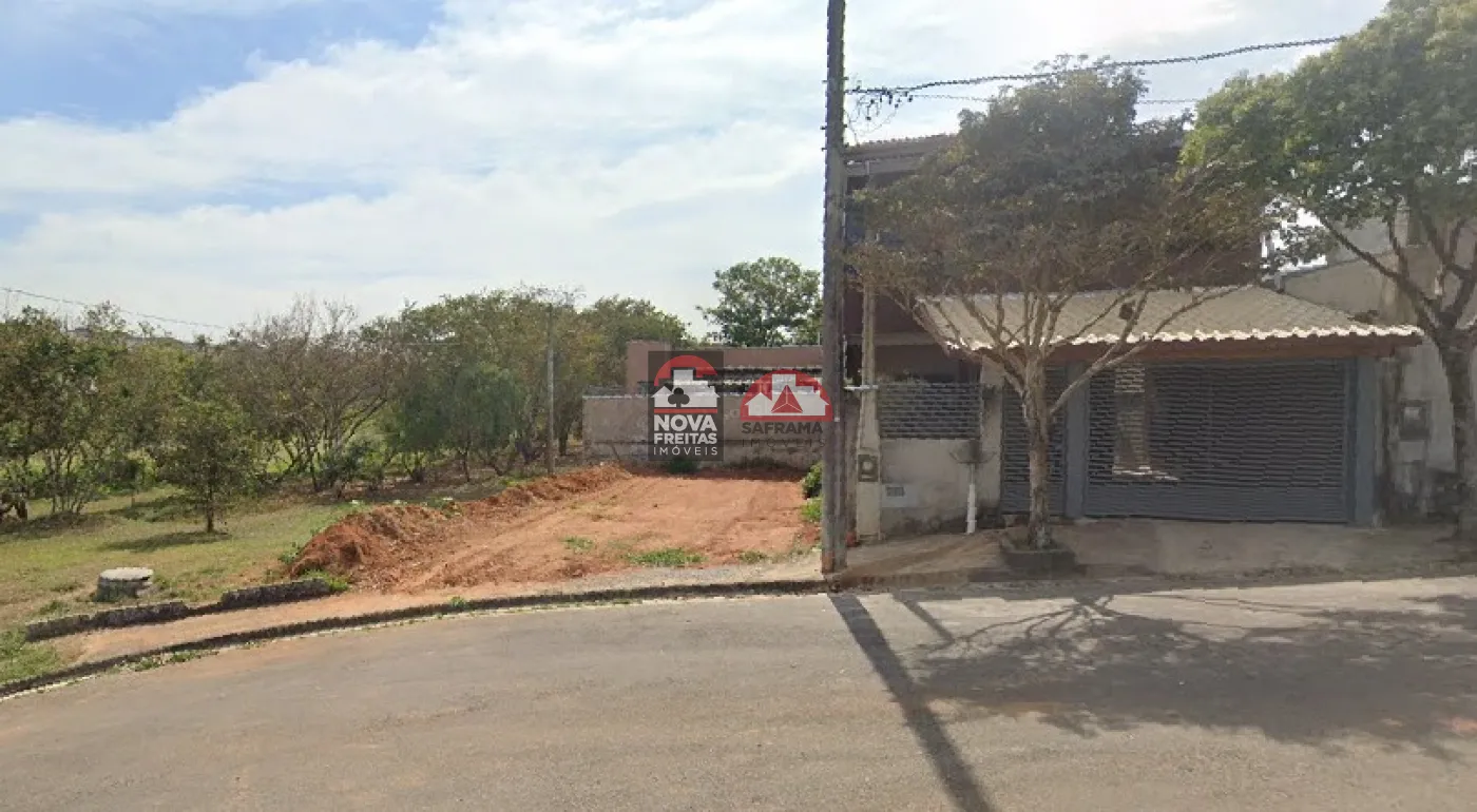 Terreno / Padrão em São José dos Campos , Comprar por R$266.000,00