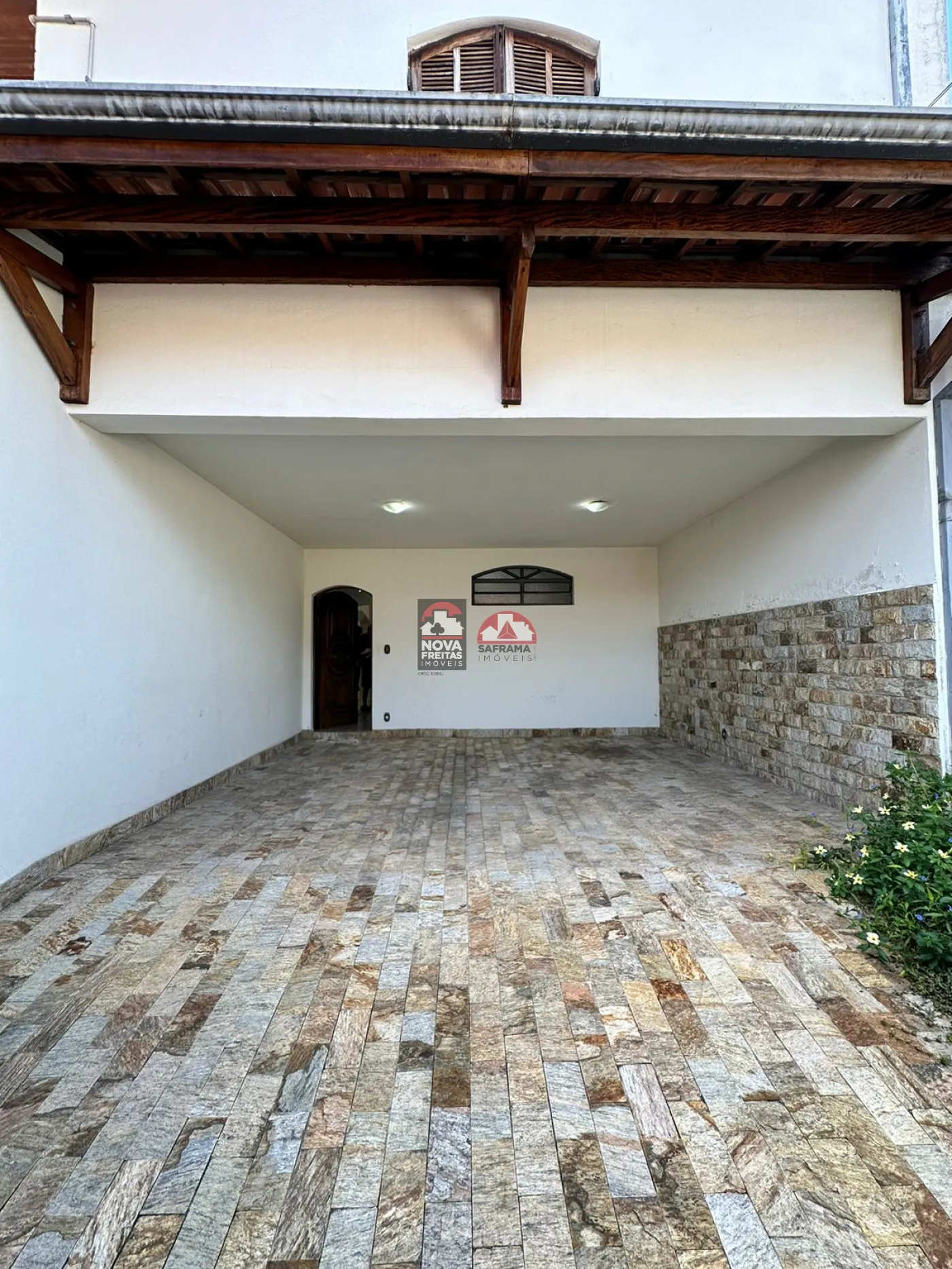 Casa / Sobrado Padrão em Pindamonhangaba , Comprar por R$2.226.000,00