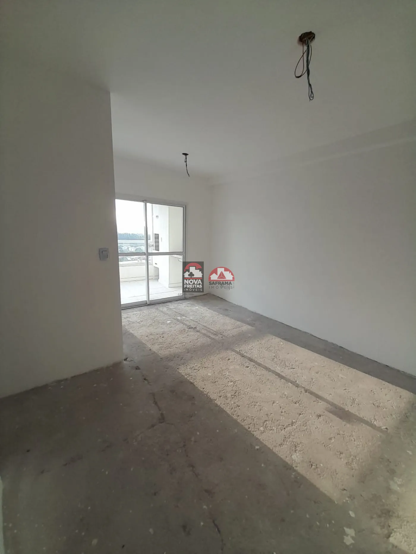 Apartamento / Padrão em Jacareí 