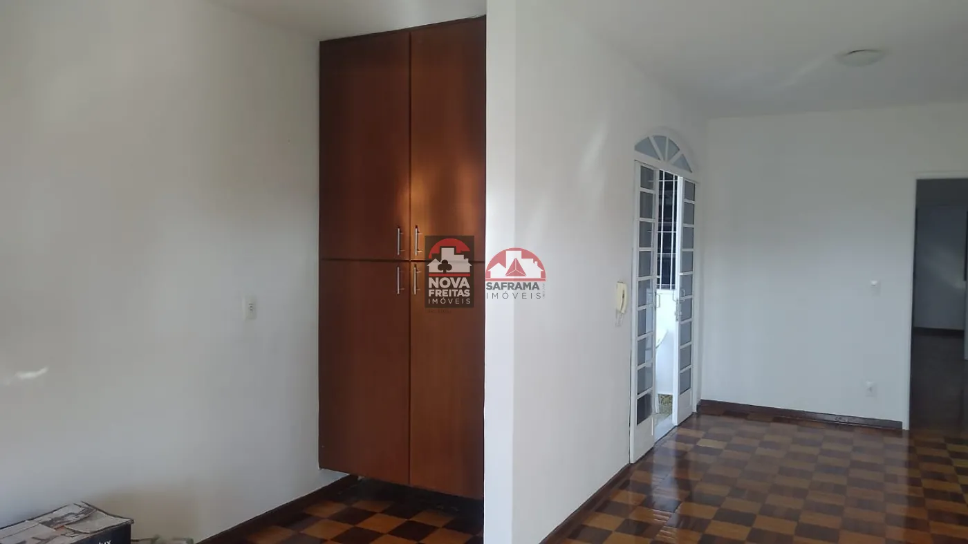 Casa / Padrão em São José dos Campos 