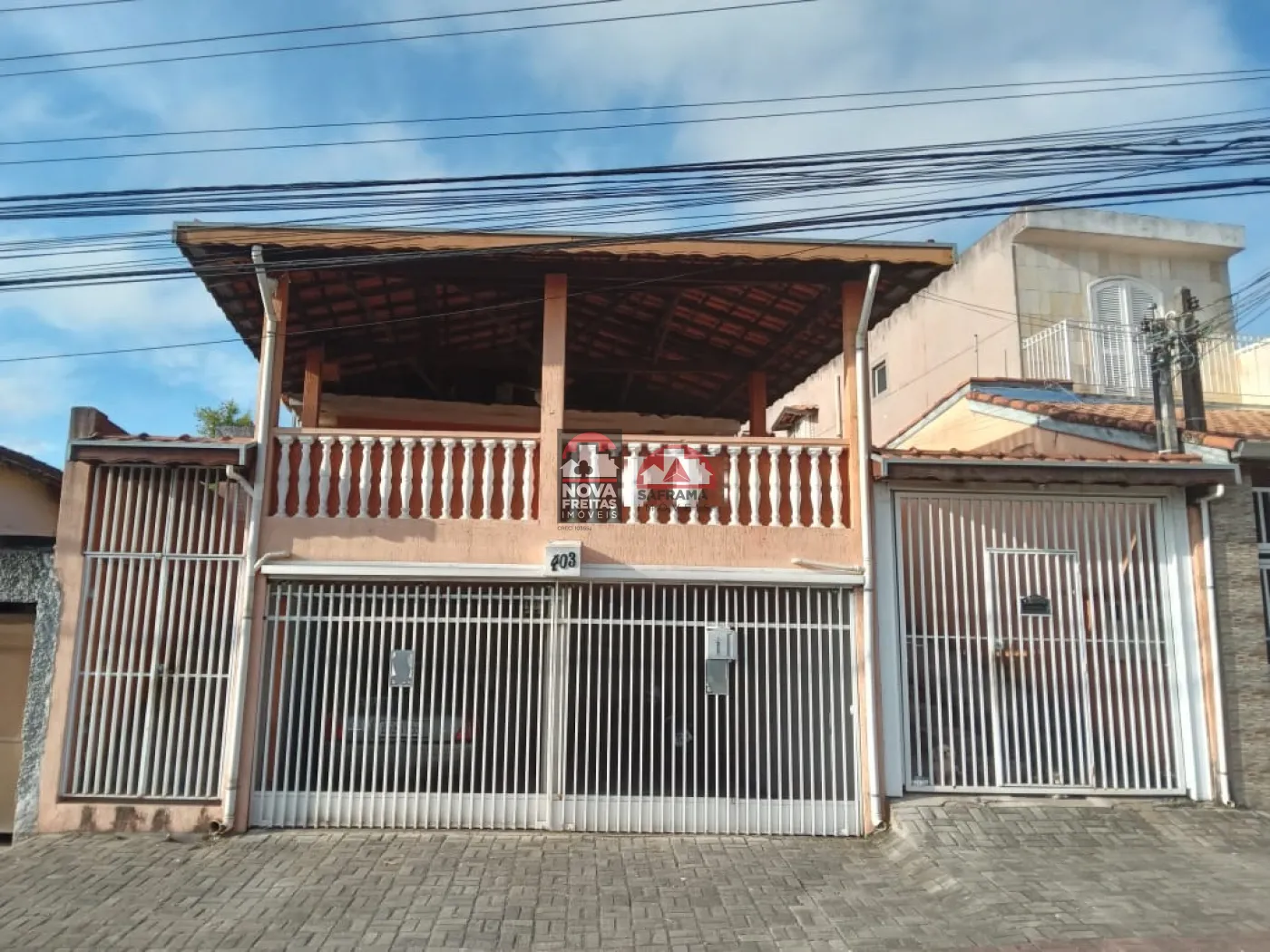 Casa / Sobrado Padrão em São José dos Campos 