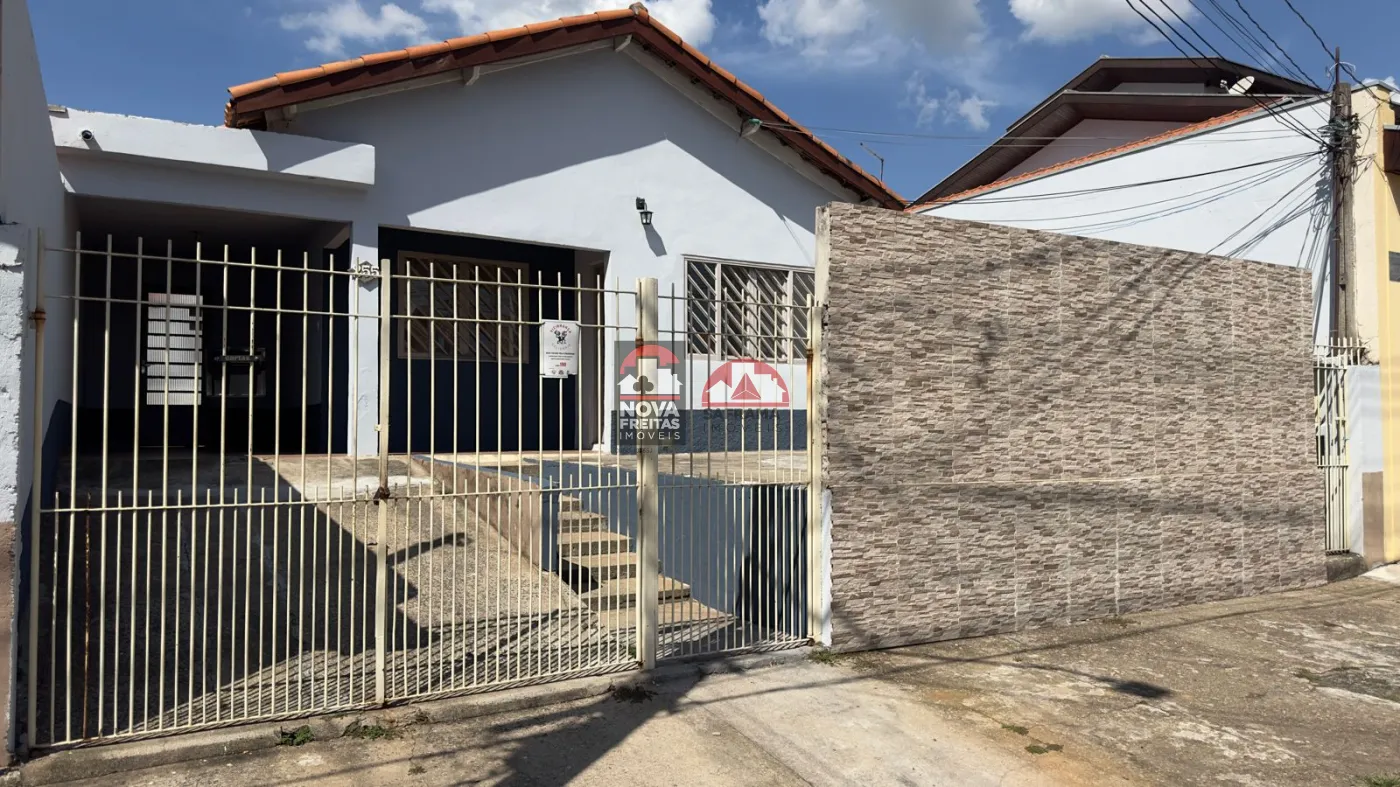 Casa / Padrão em São José dos Campos Alugar por R$3.200,00