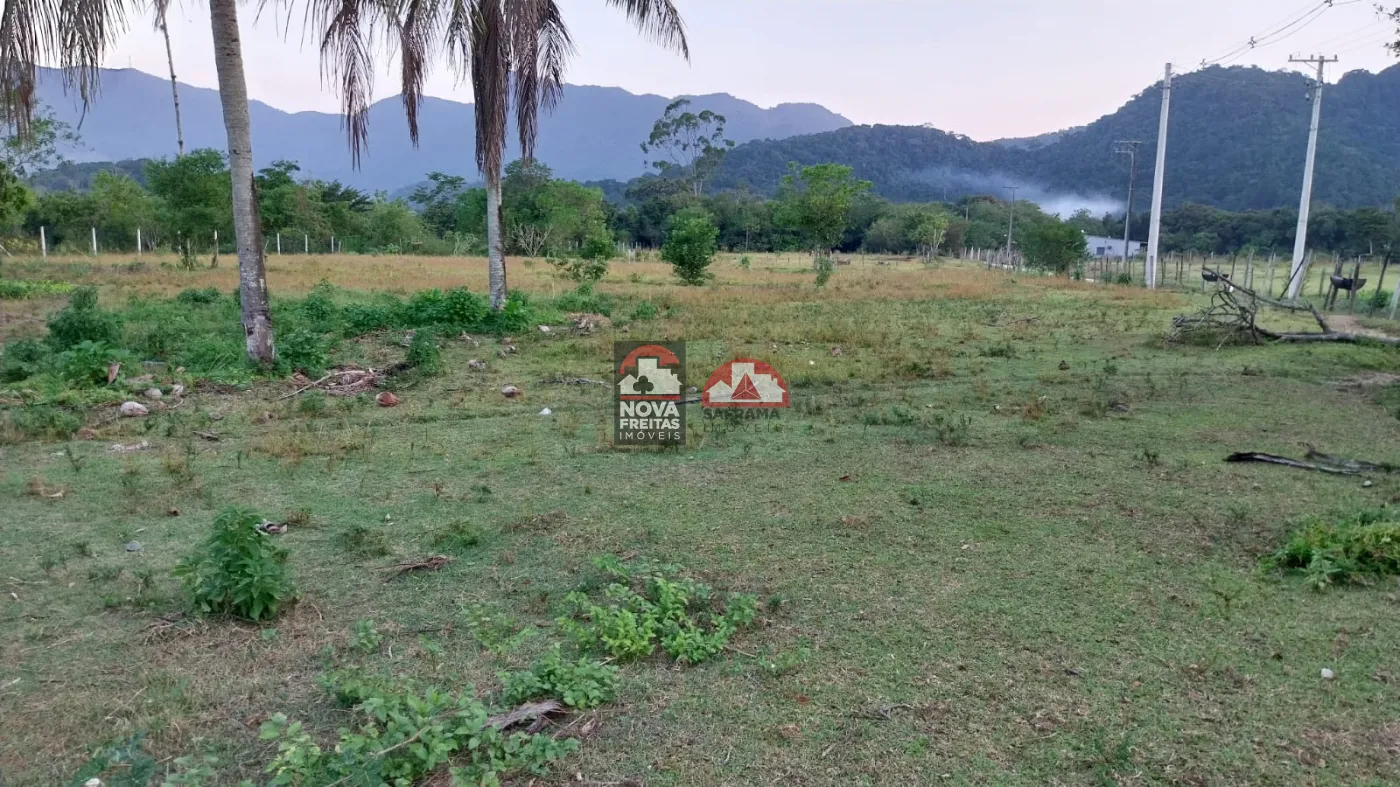 Terreno / Área em Caraguatatuba 