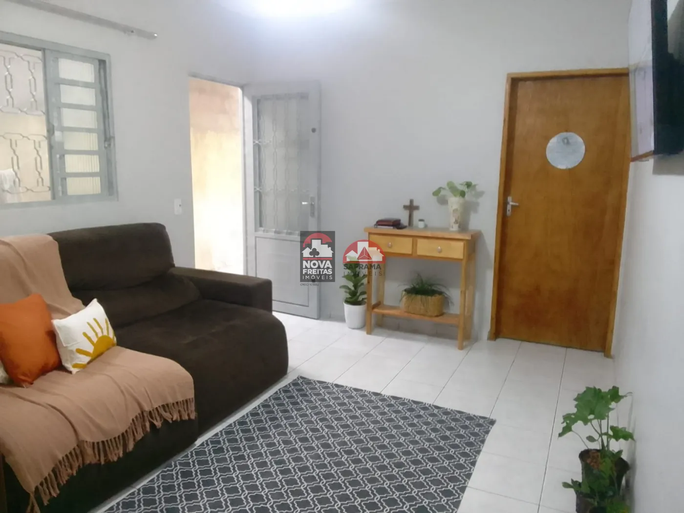 Casa / Padrão em São José dos Campos 