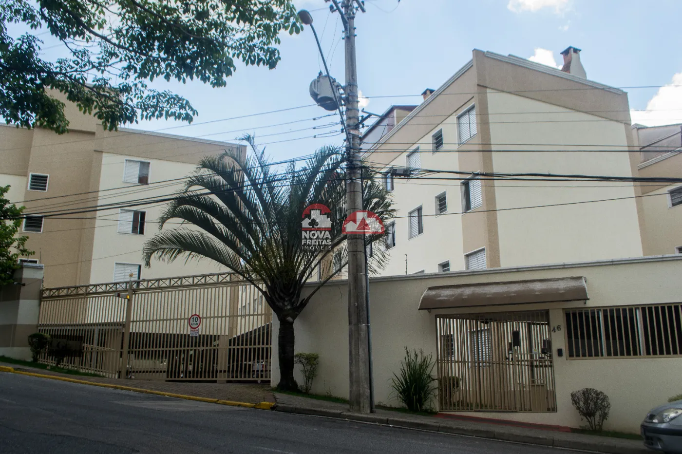 Apartamento / Padrão em São José dos Campos , Comprar por R$350.000,00