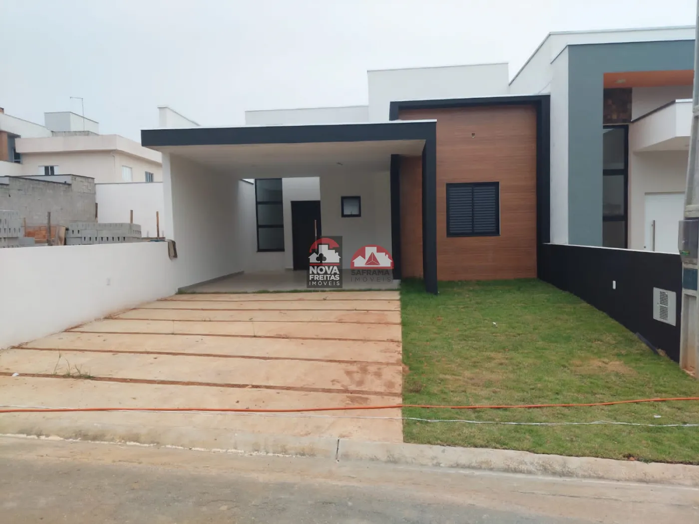 Casa / Condomínio em Pindamonhangaba 