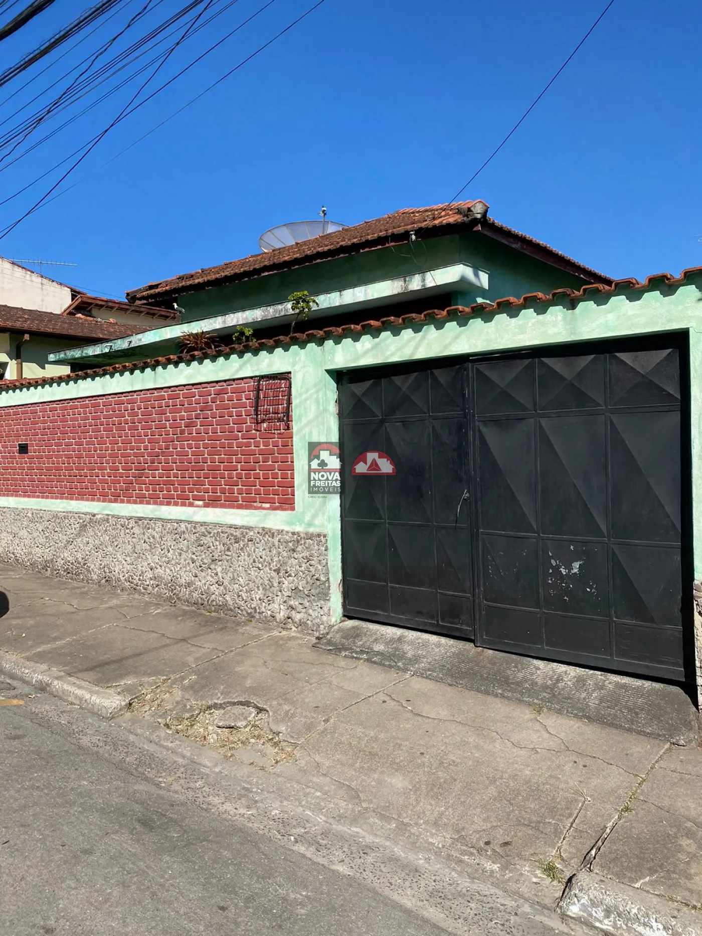 Casa / Padrão em Pindamonhangaba 