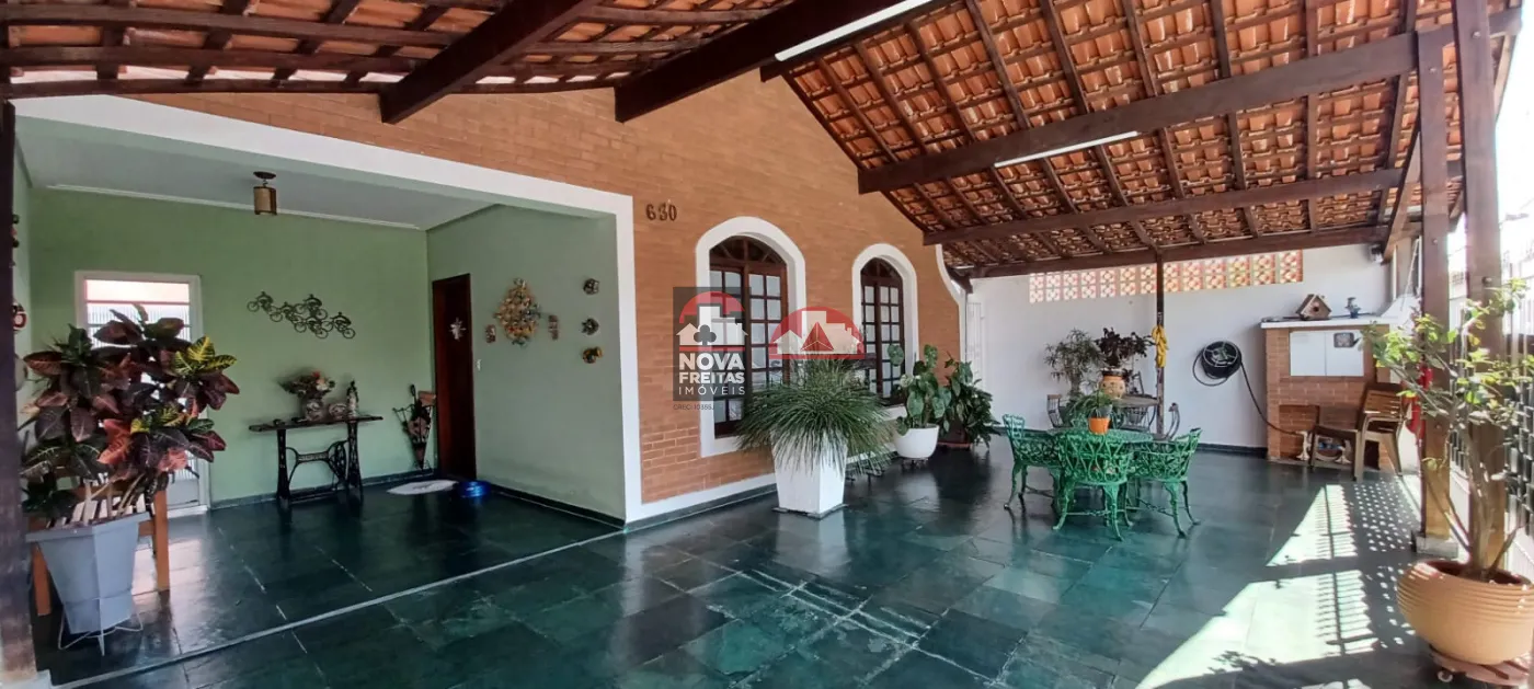 Casa / Padrão em São José dos Campos 