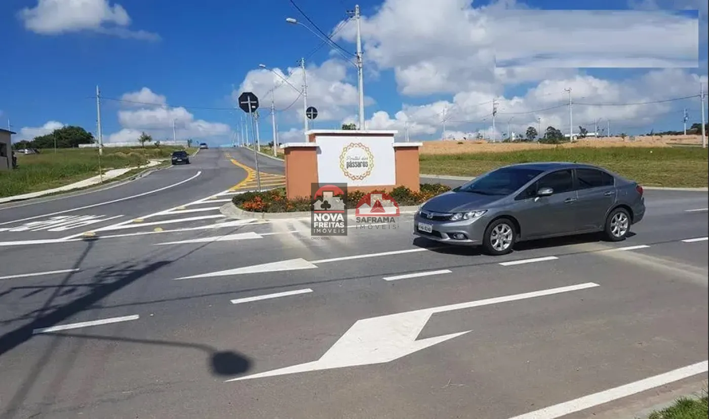 Terreno / Padrão em Condomínio em São José dos Campos 