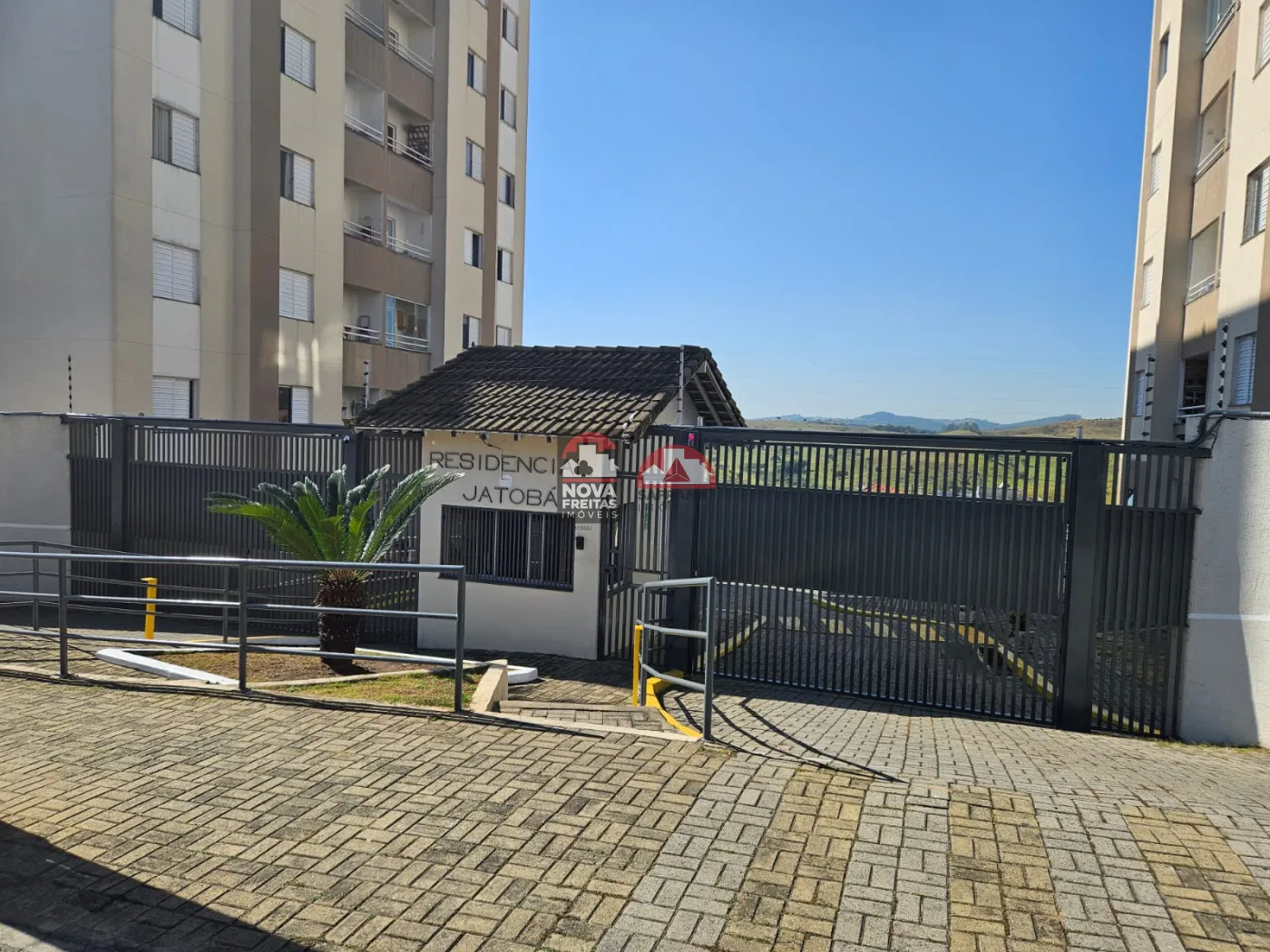 Apartamento / Padrão em Jacareí 