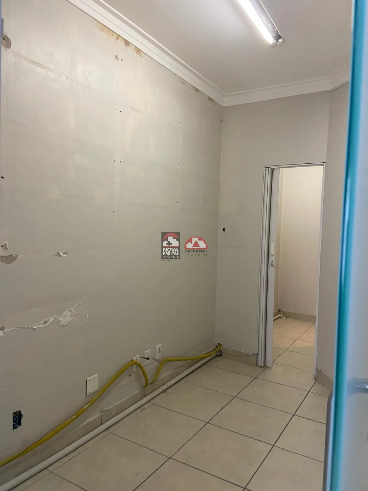 Alugar Comercial / Sala em São José dos Campos R$ 1.700,00 - Foto 8