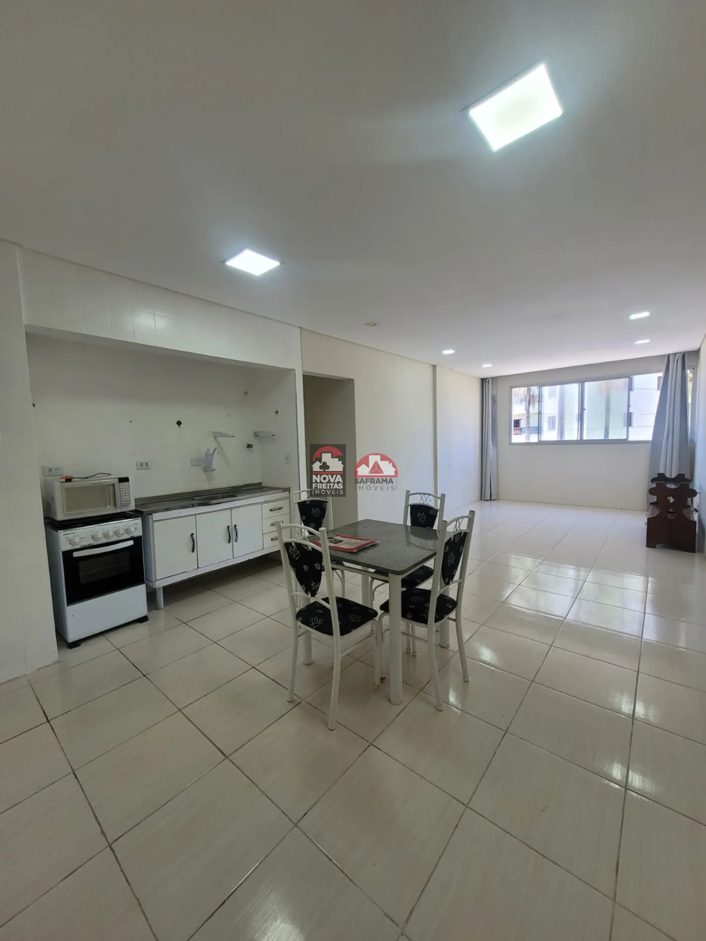 Comprar Apartamento / Padrão em Caraguatatuba R$ 800.000,00 - Foto 3